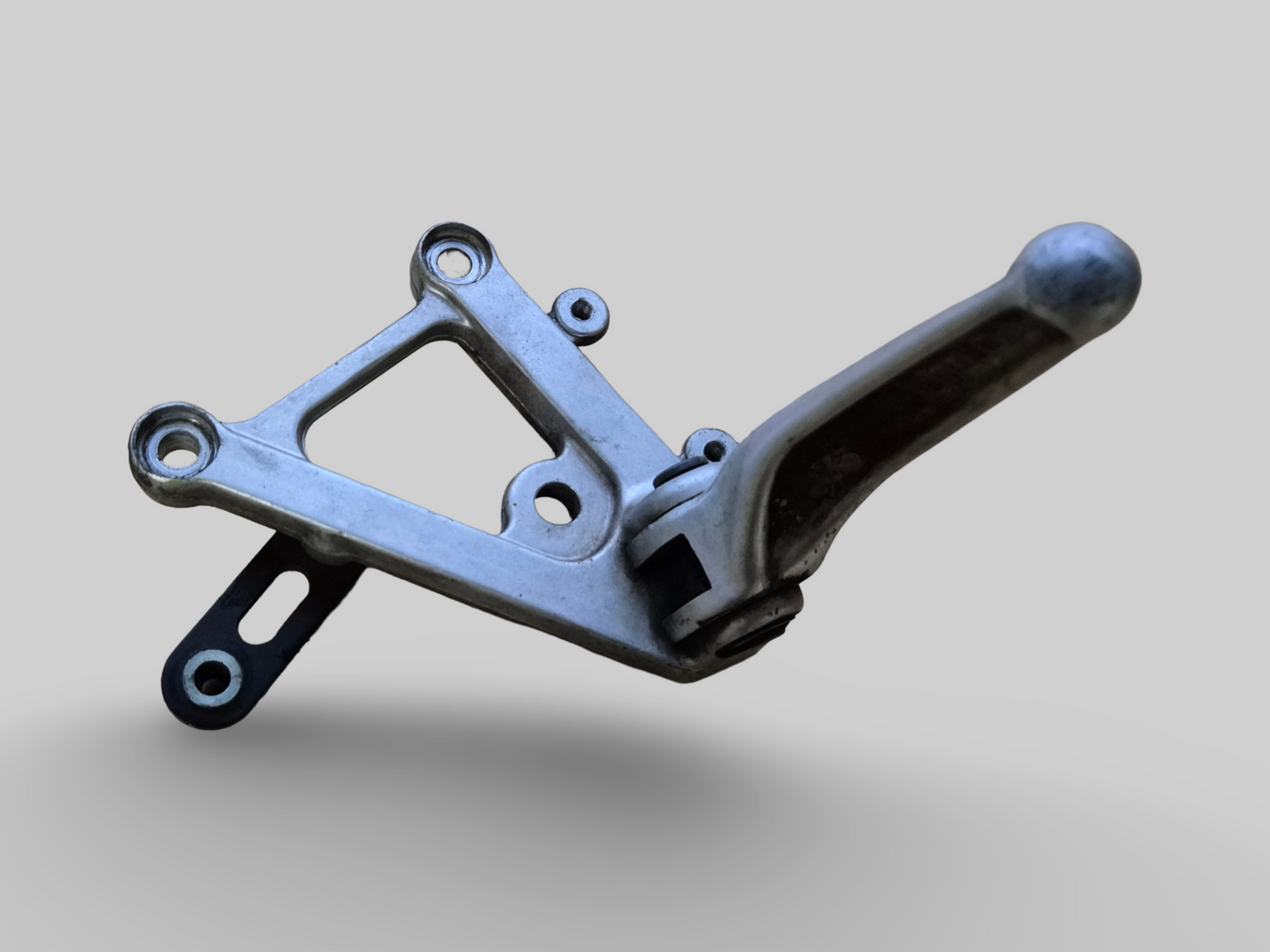 LEFT-HAND SIDE FOOTREST REARSET AP8135910 Aprilia RSV Mille 98-03 / Tuono 03-05