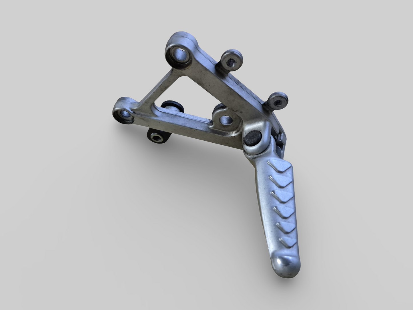 LEFT-HAND SIDE FOOTREST REARSET AP8135910 Aprilia RSV Mille 98-03 / Tuono 03-05