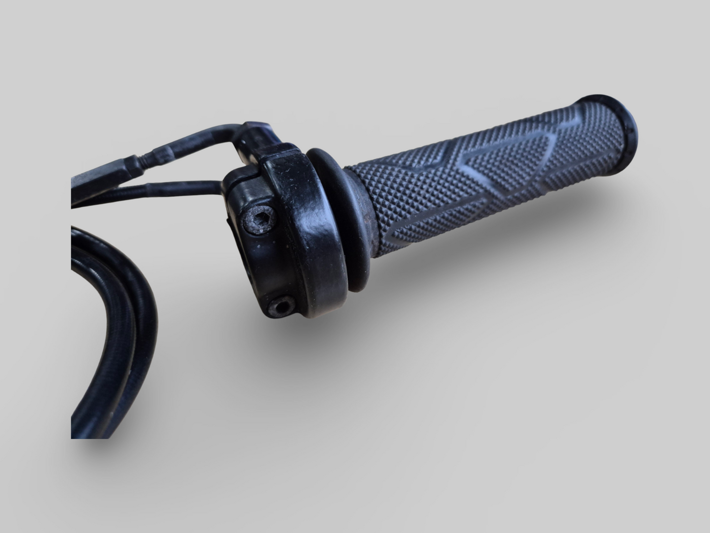 GASGREEP AP8118501 AP8114404 AP8114405 Aprilia RSV Mille 98-03 / Tuono 02-05 