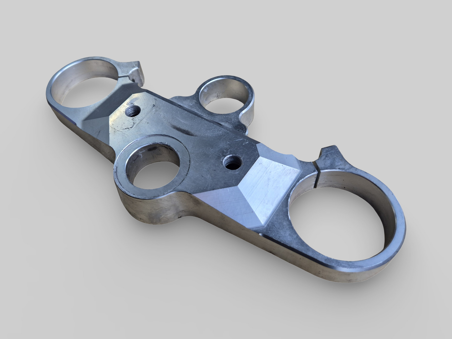 TOP YOKE TRIPLE CLAMP FORK UPPER PLATE AP8163208 Aprilia RSV Tuono 2002-2005