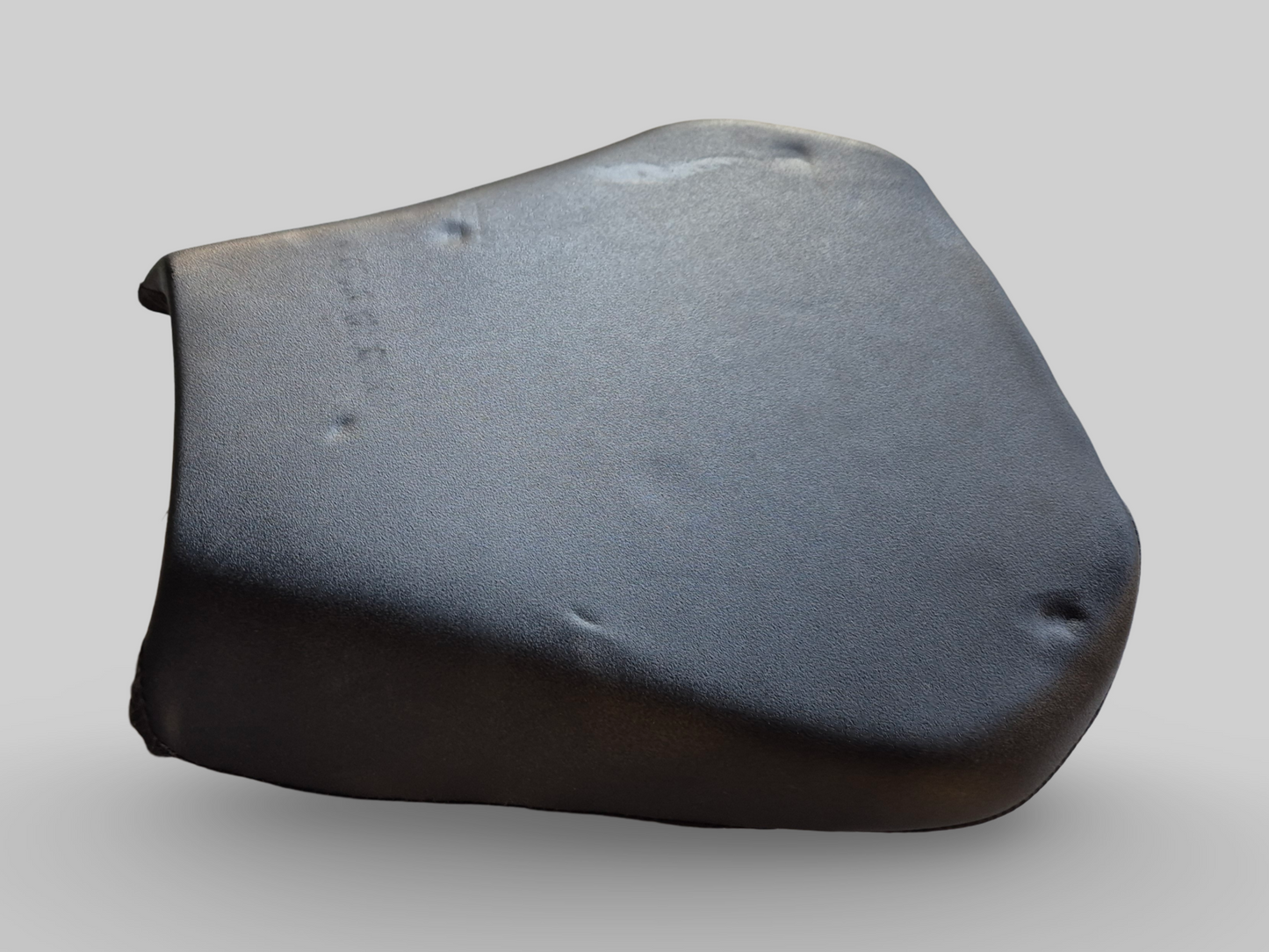 BESTUURDERSZADEL AP8129420 Aprilia RSV1000R 04-10 / Tuono 1000R 06-10 