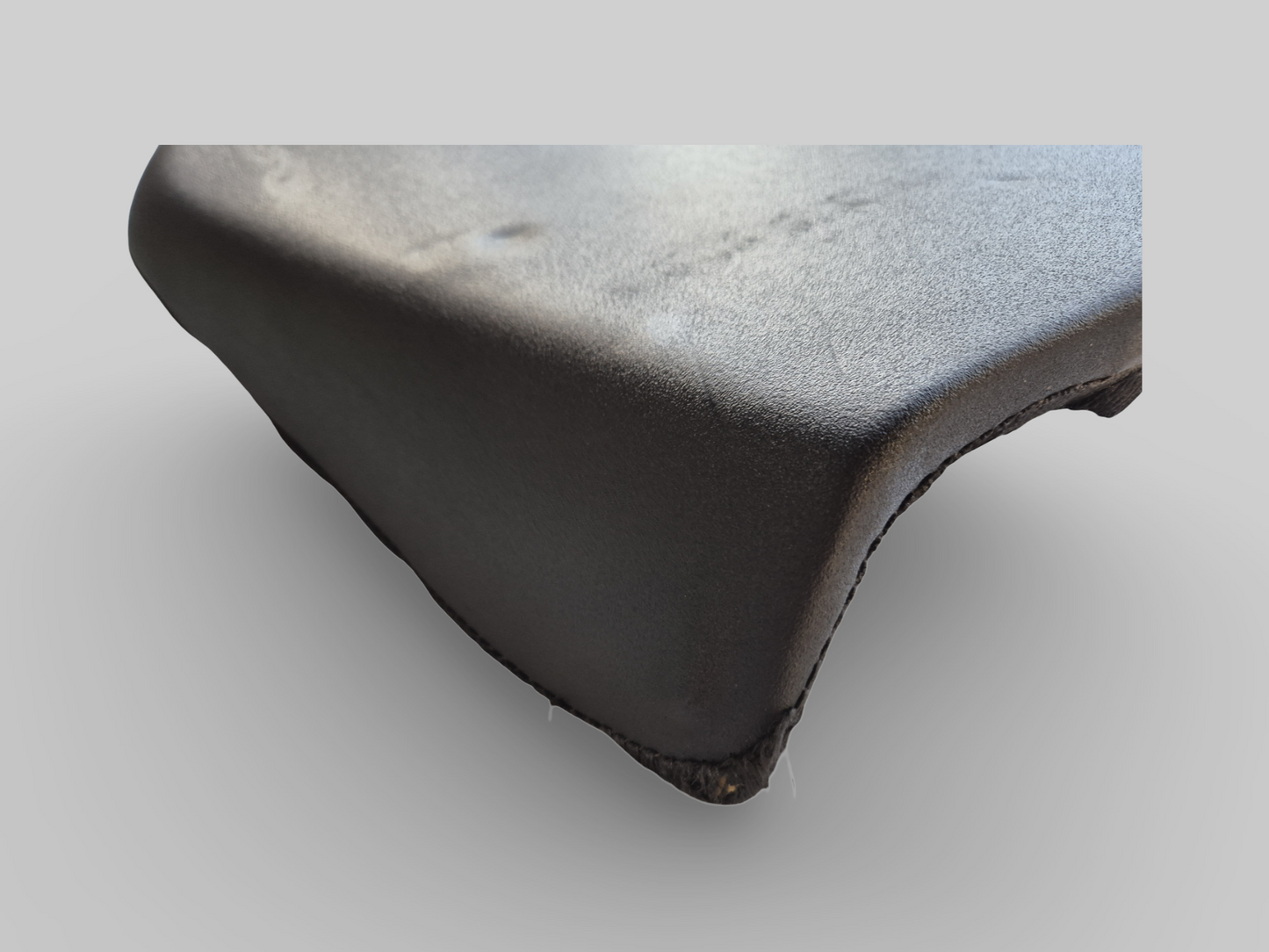 BESTUURDERSZADEL AP8129420 Aprilia RSV1000R 04-10 / Tuono 1000R 06-10 