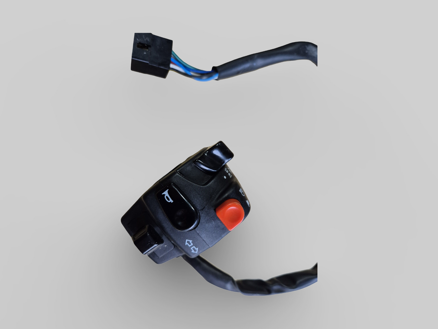 LINKERZIJDE STUURLICHTSCHAKELAAR AP8127524 Aprilia RSV Mille 98-03 / Tuono 02-05 