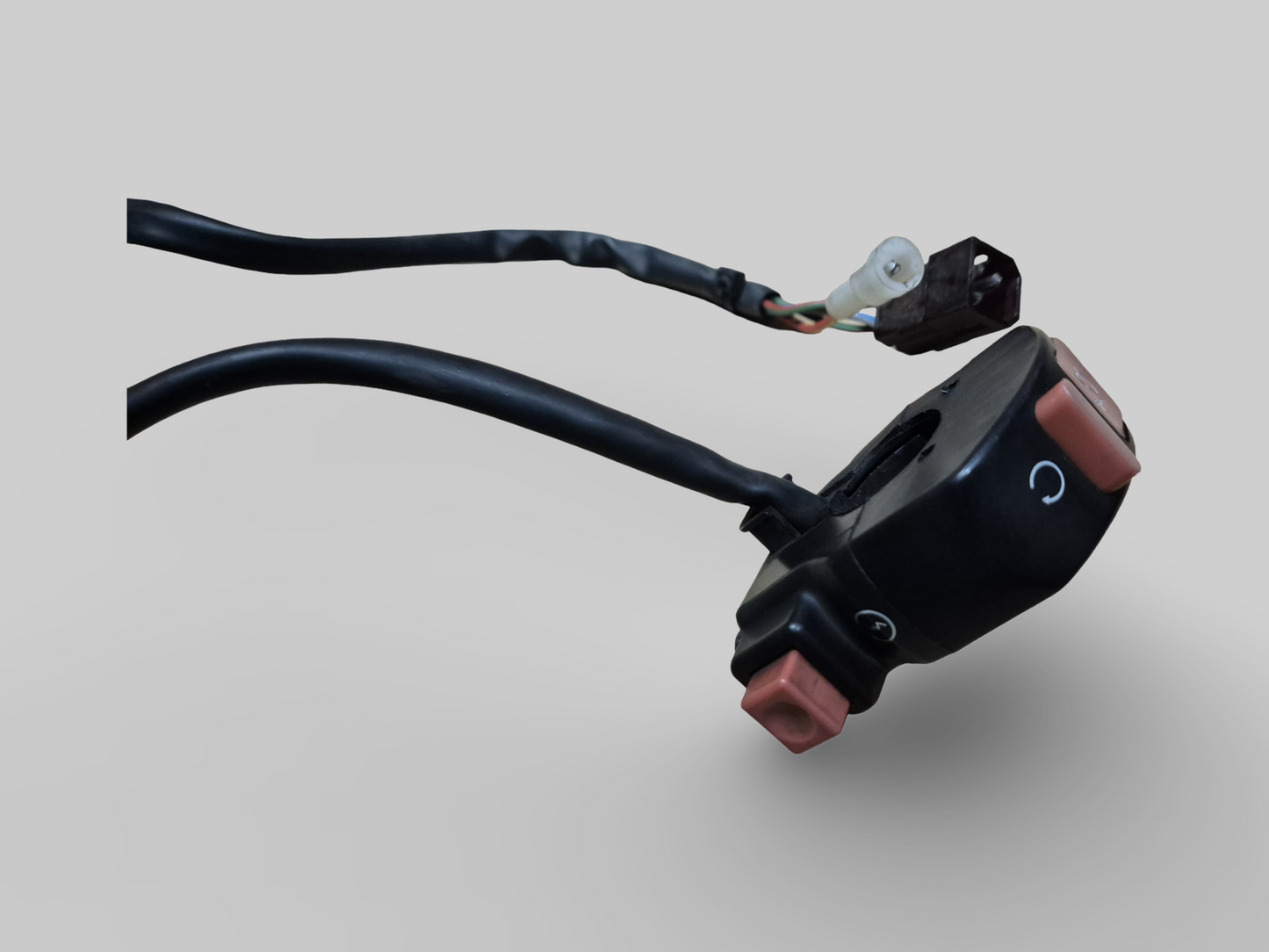 RIGHT-HAND SIDE HANDLEBAR KILLSWITCH AP8124260 Aprilia RSV Mille 1998-2000 / SL1000 Falco 00-03