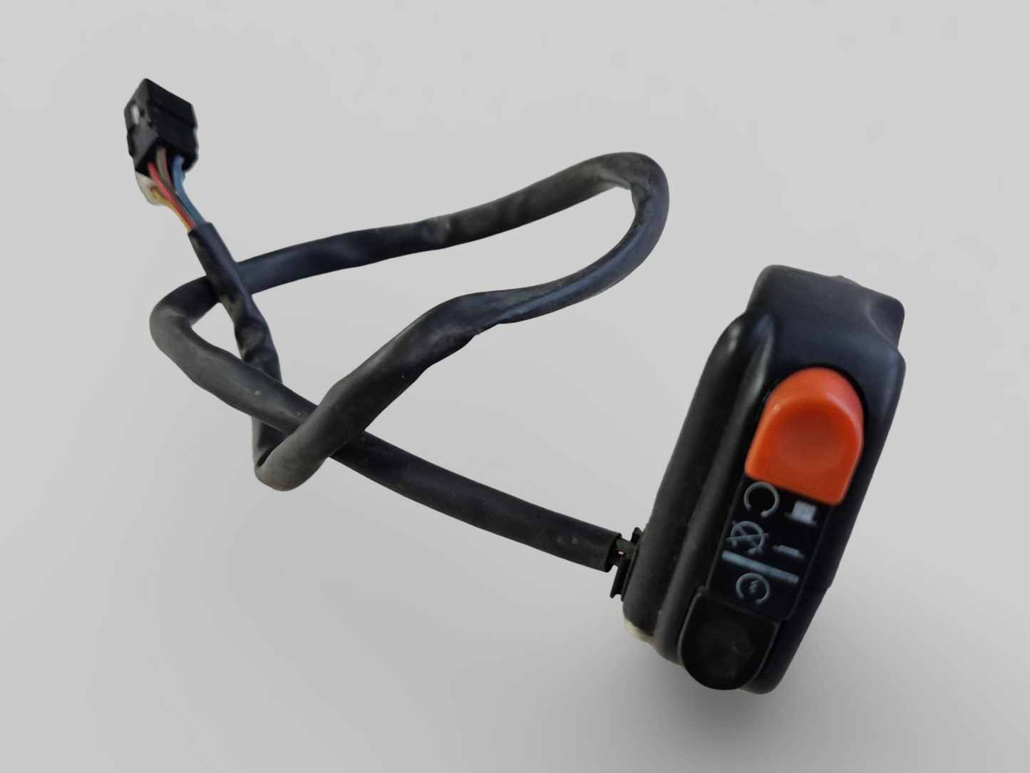 RECHTS STUURKILLSWITCH AP8118580 Aprilia RSV Mille 01-03 / Tuono 02-05 