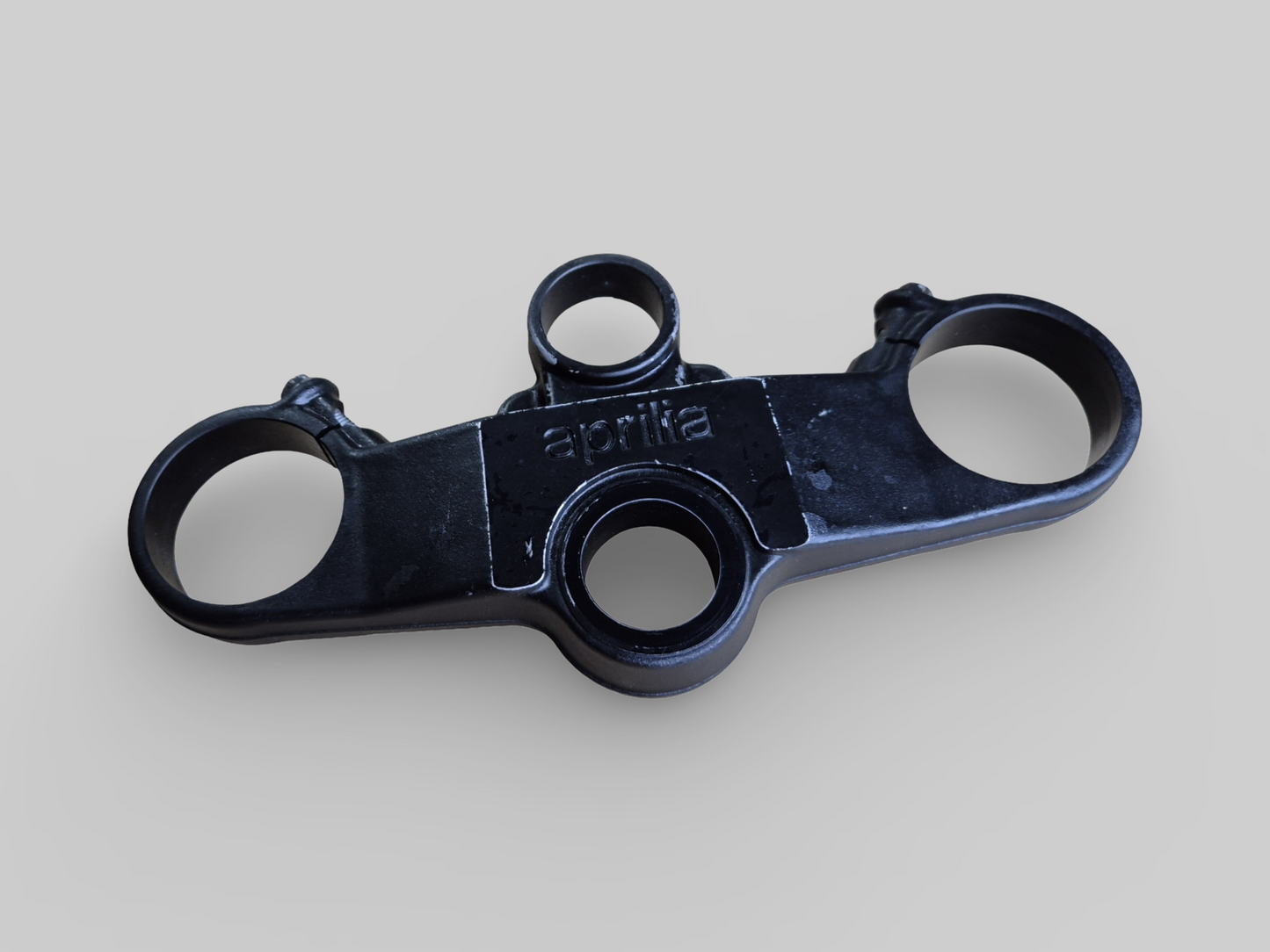 BOVENJOK DRIEVOUDIGE KLEM AP8123927 Aprilia RSV Mille 98-03 