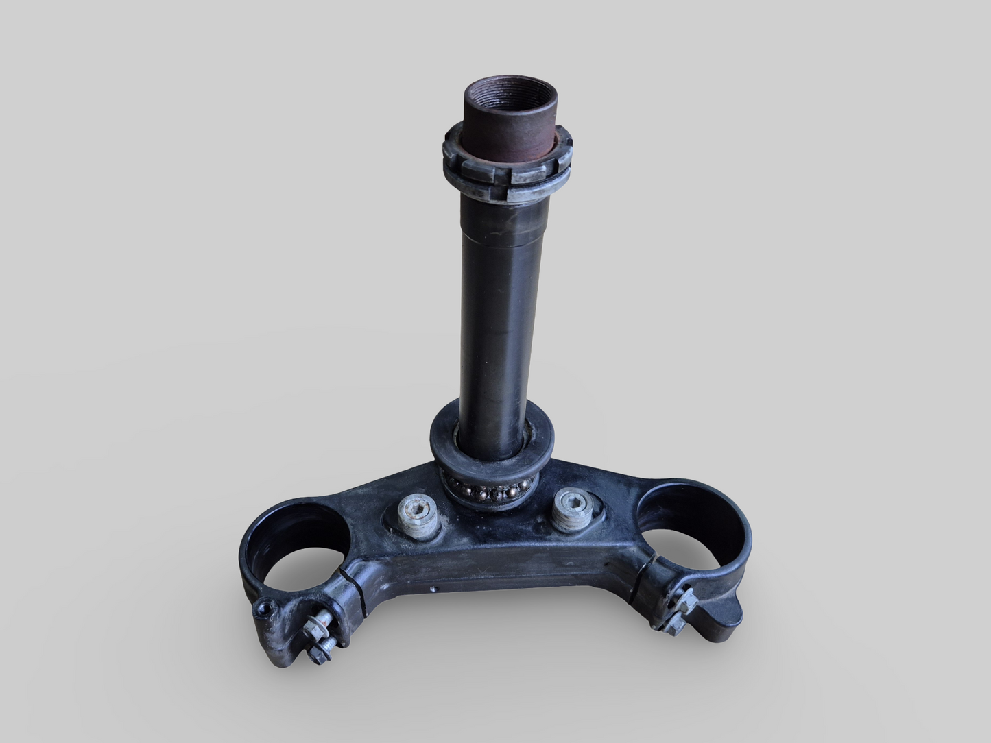 ONDERSTE DRIEVOUDIGE KLEM STEMBASIS AP8123640 Aprilia RSV Mille 01-03 / Tuono 02-05 