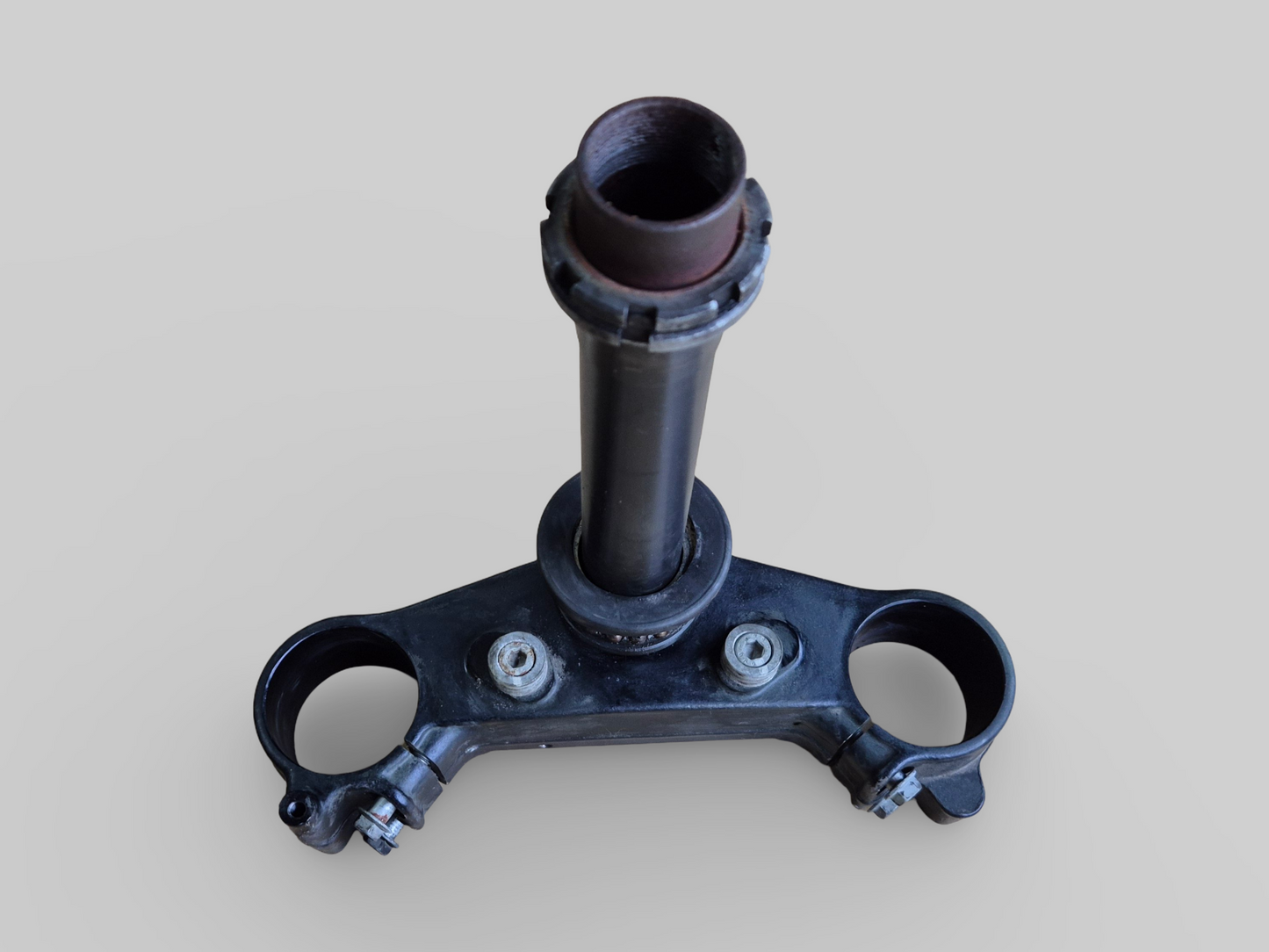 ONDERSTE DRIEVOUDIGE KLEM STEMBASIS AP8123640 Aprilia RSV Mille 01-03 / Tuono 02-05 