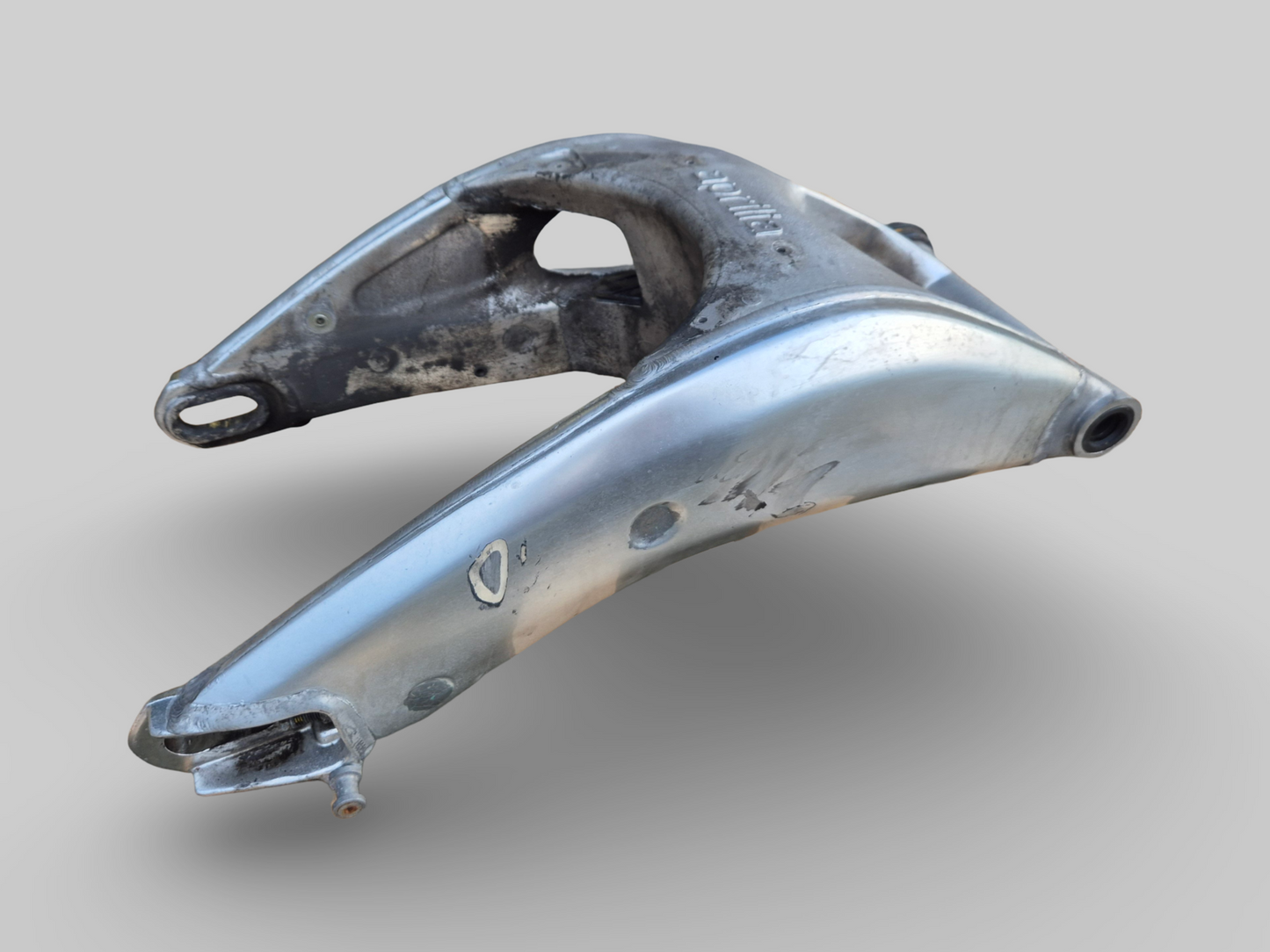 SWINGARM AP8146295 Aprilia RSV Mille 1998-2003 / Tuono 2002-2005