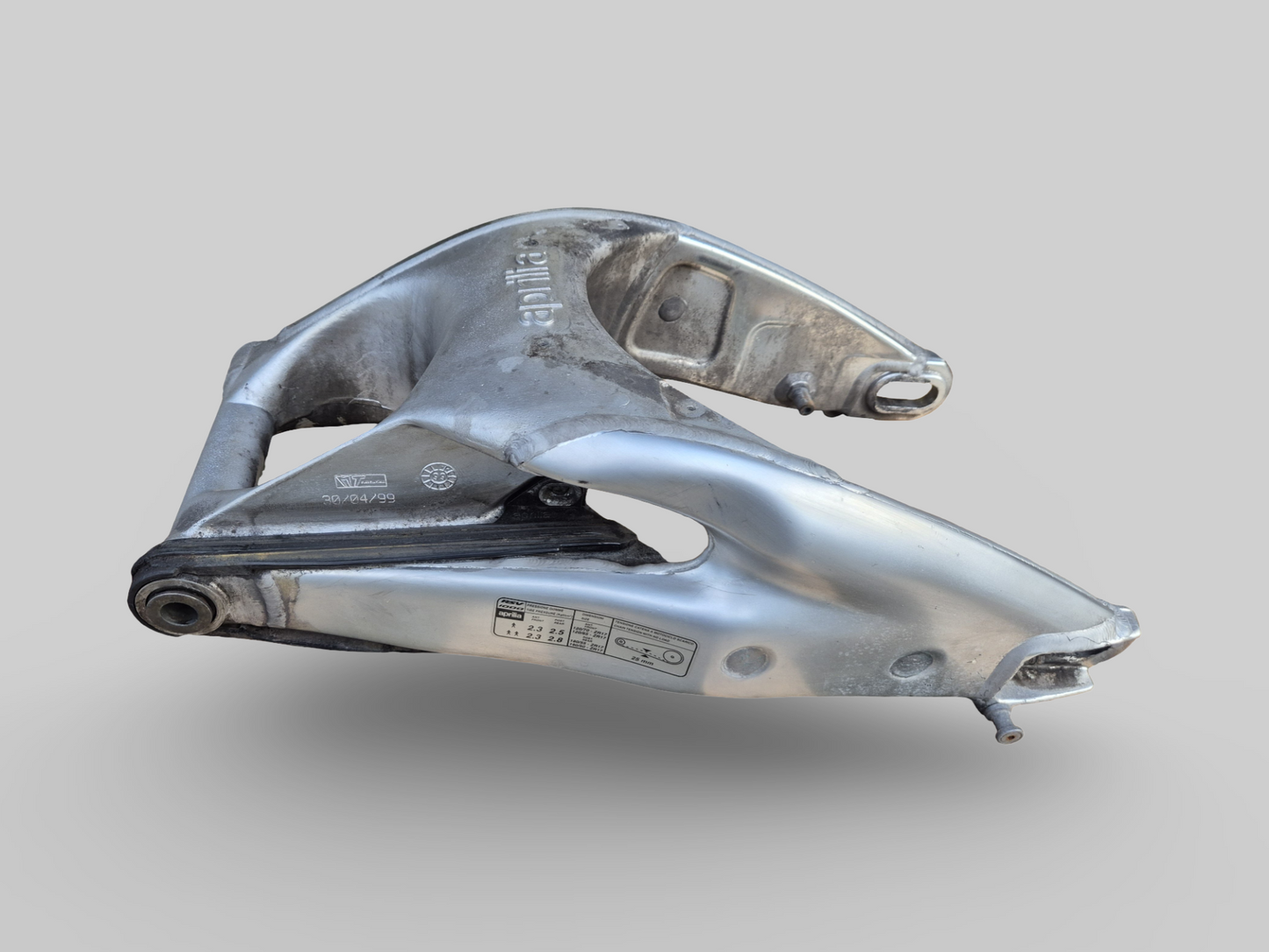 SWINGARM AP8146295 Aprilia RSV Mille 1998-2003 / Tuono 2002-2005