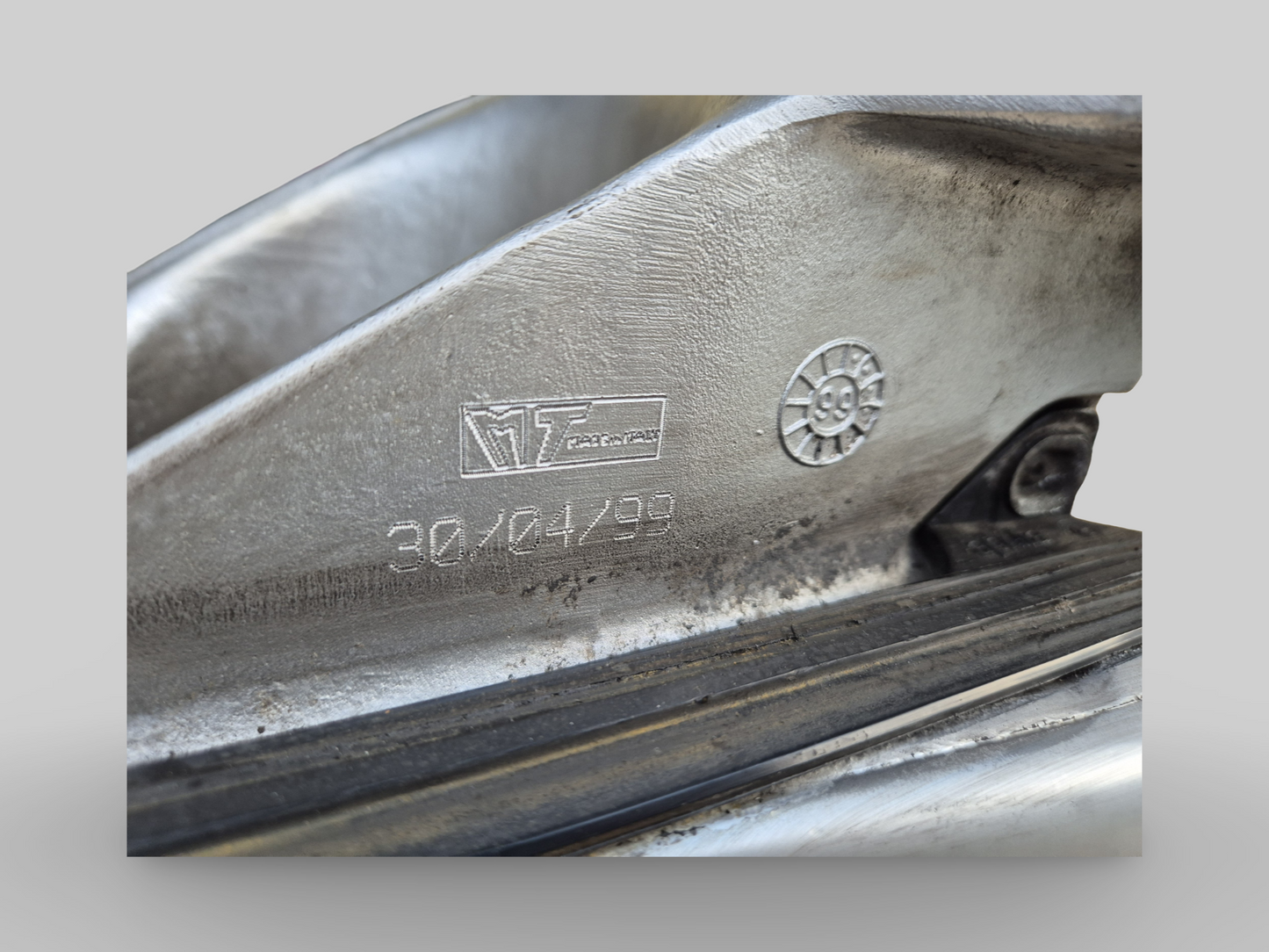 SWINGARM AP8146295 Aprilia RSV Mille 1998-2003 / Tuono 2002-2005