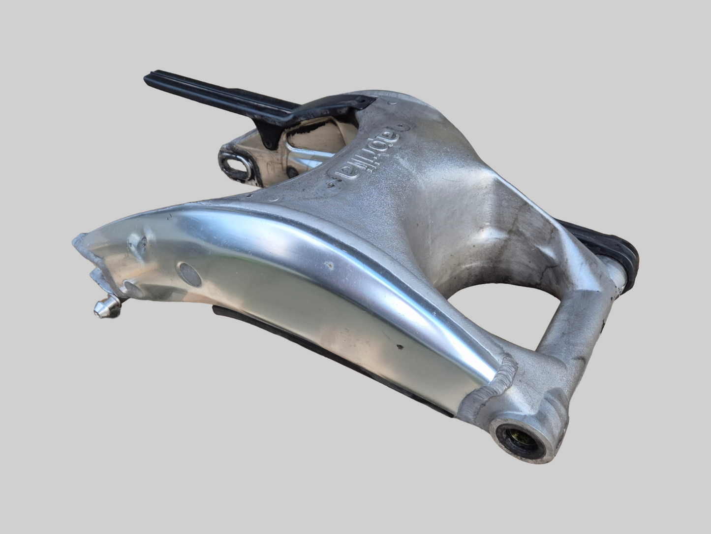 SWINGARM AP8146295 Aprilia RSV Mille 1998-2003 / Tuono 2002-2005
