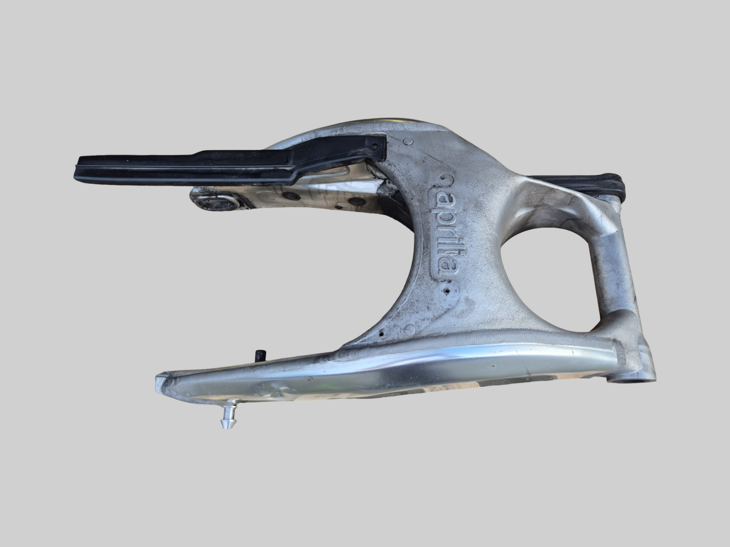 SWINGARM AP8146295 Aprilia RSV Mille 1998-2003 / Tuono 2002-2005