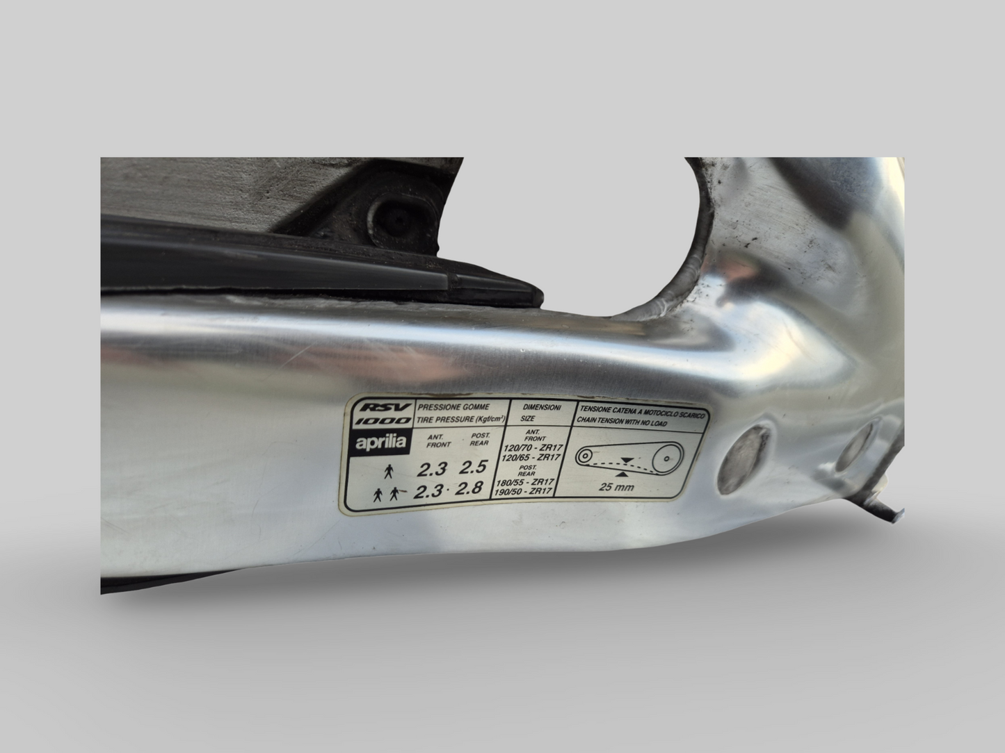 SWINGARM AP8146295 Aprilia RSV Mille 1998-2003 / Tuono 2002-2005