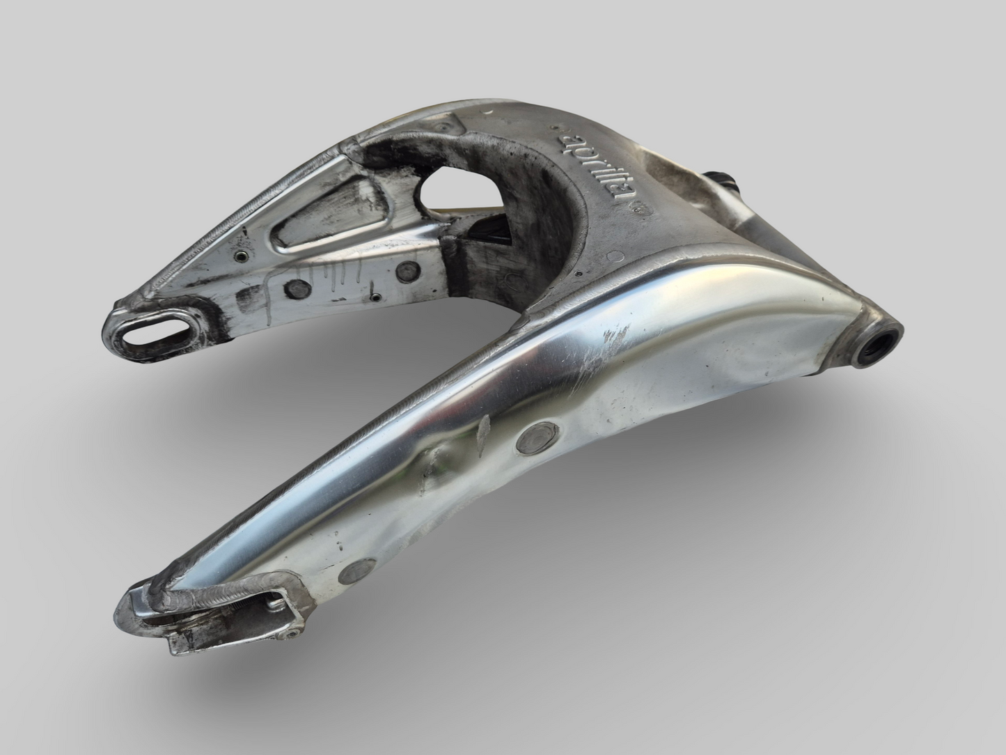 SWINGARM AP8146295 Aprilia RSV Mille 1998-2003 / Tuono 2002-2005