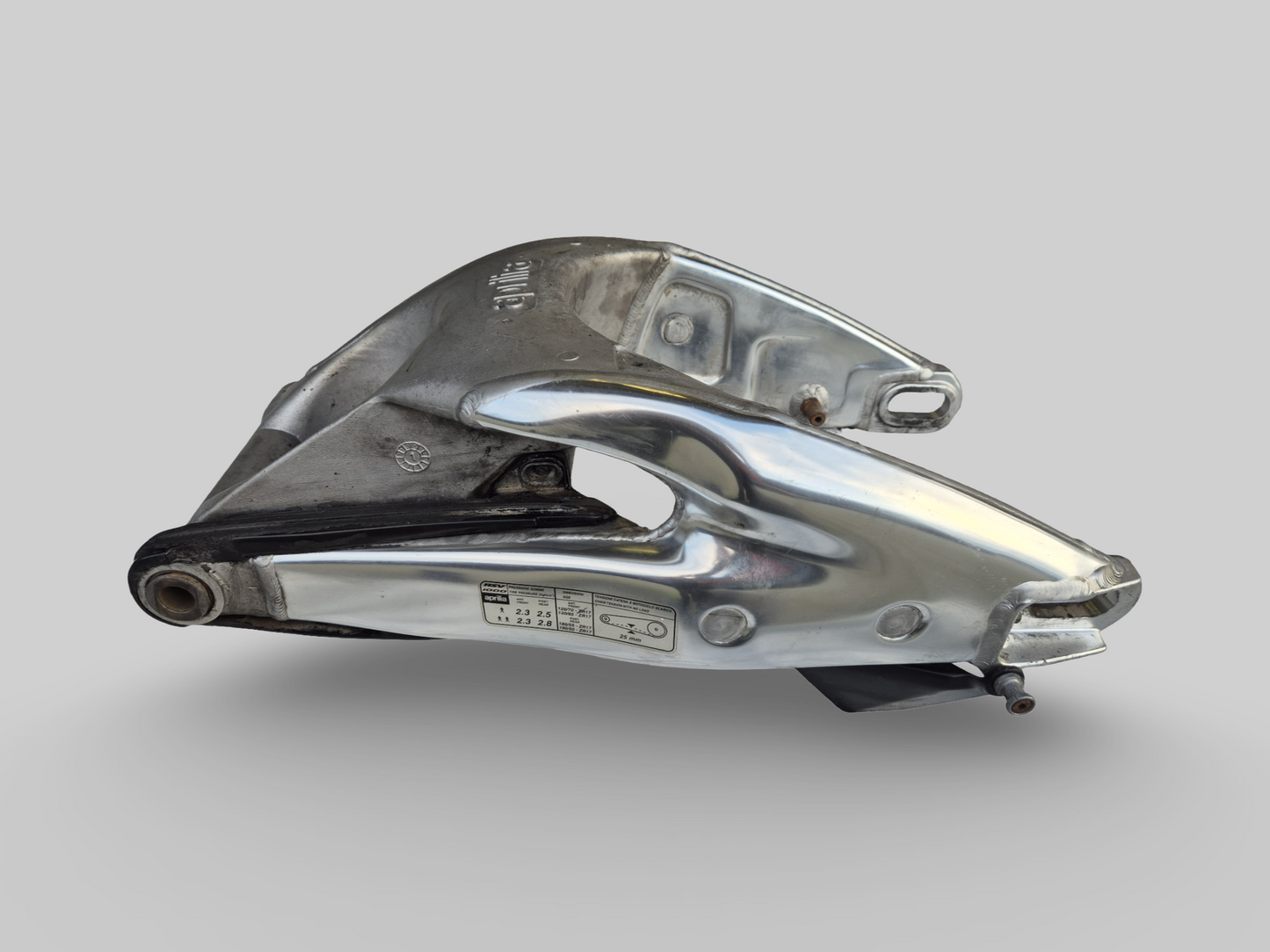 SWINGARM AP8146295 Aprilia RSV Mille 1998-2003 / Tuono 2002-2005