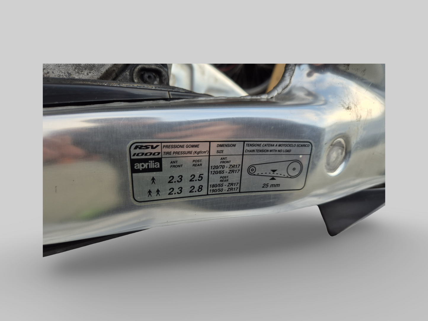 SWINGARM AP8146295 Aprilia RSV Mille 1998-2003 / Tuono 2002-2005