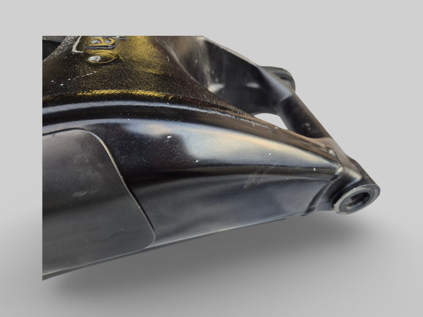 SWINGARM BLACK AP8146295 Aprilia RSV Mille 1998-2003 / Tuono 2002-2005