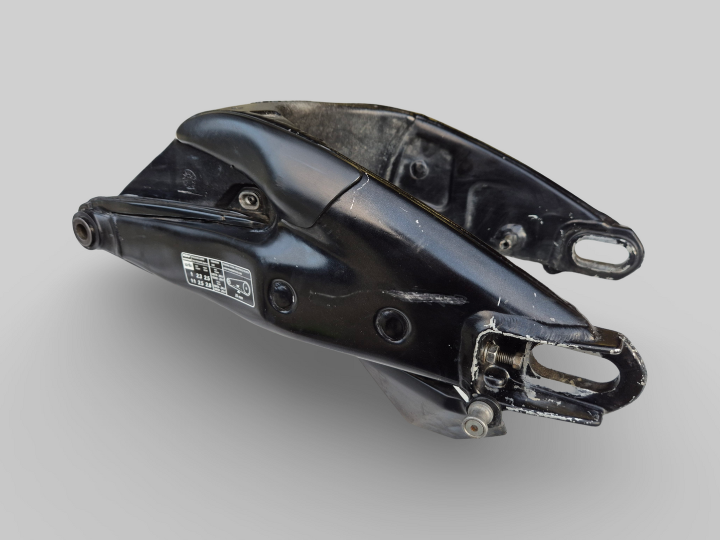 SWINGARM BLACK AP8146295 Aprilia RSV Mille 1998-2003 / Tuono 2002-2005