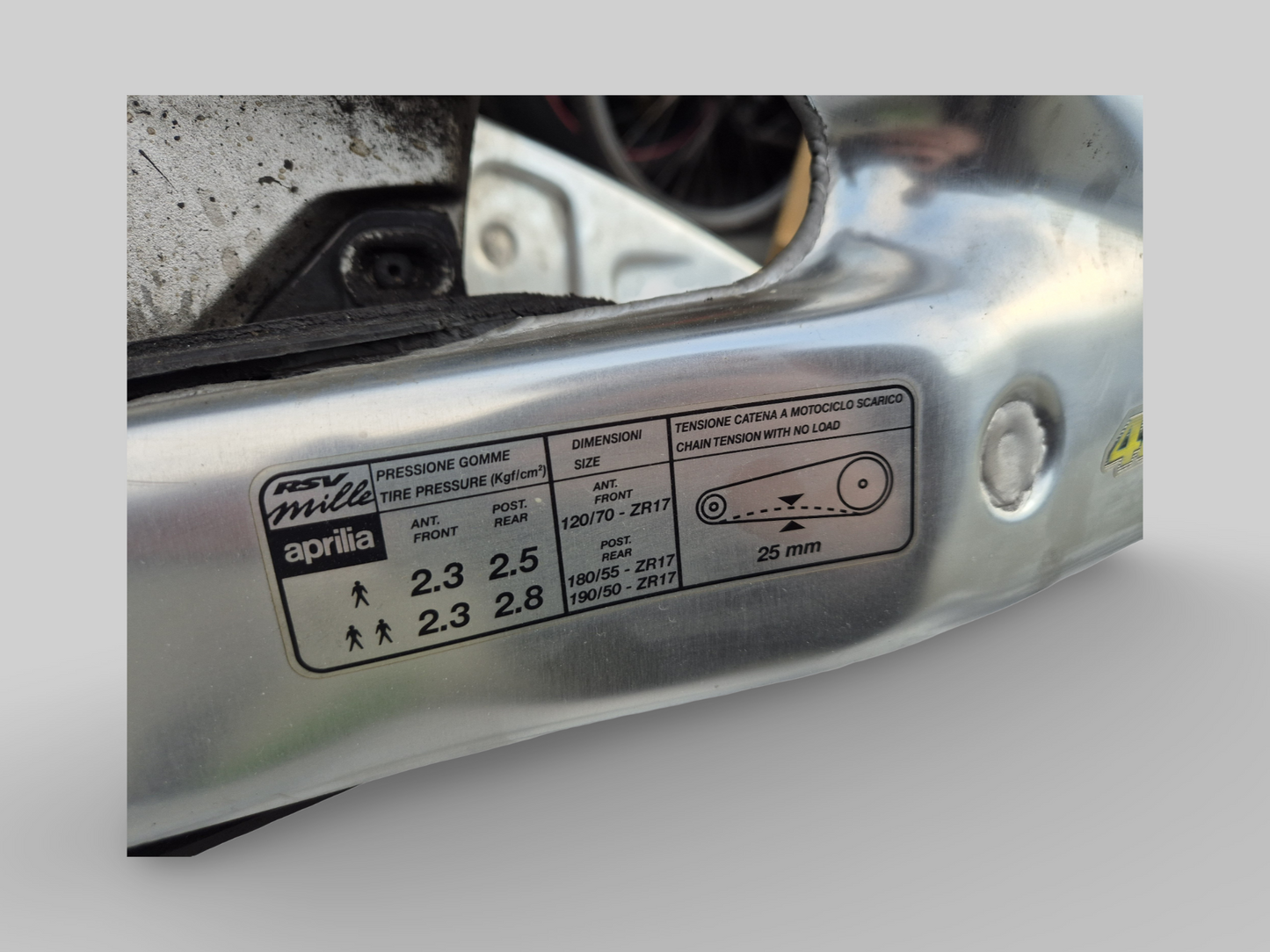 SWINGARM AP8146295 Aprilia RSV Mille 1998-2003 / Tuono 2002-2005