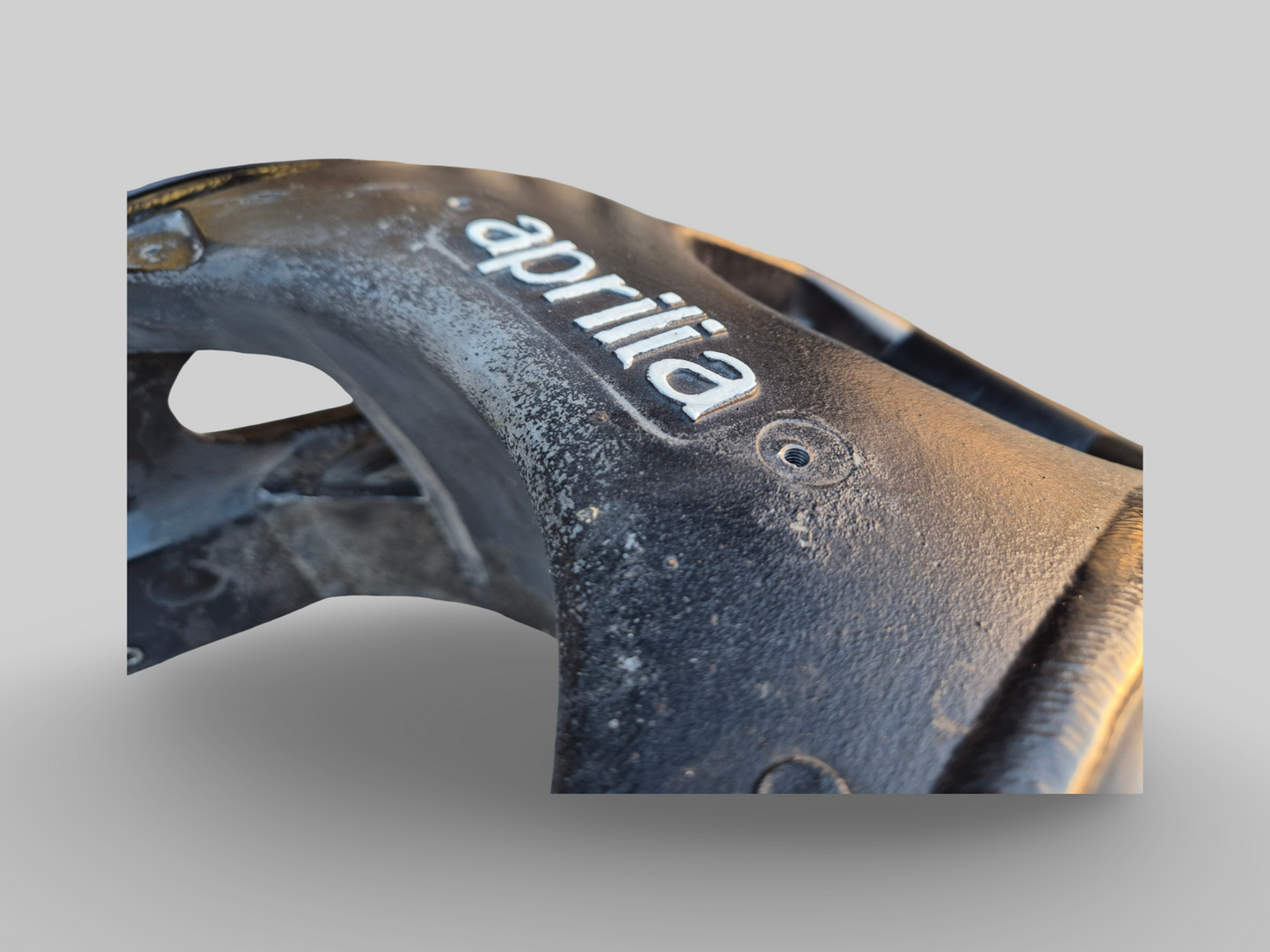 SWINGARM BLACK AP8146295 Aprilia RSV Mille 1998-2003 / Tuono 2002-2005