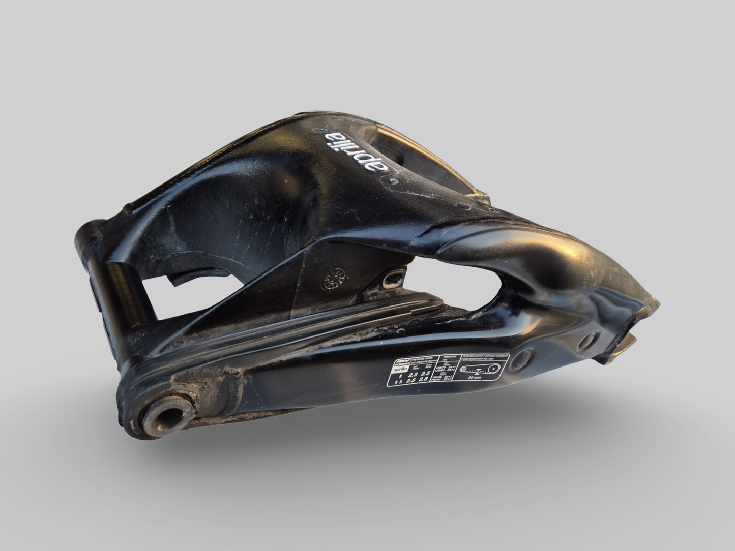 SWINGARM BLACK AP8146295 Aprilia RSV Mille 1998-2003 / Tuono 2002-2005