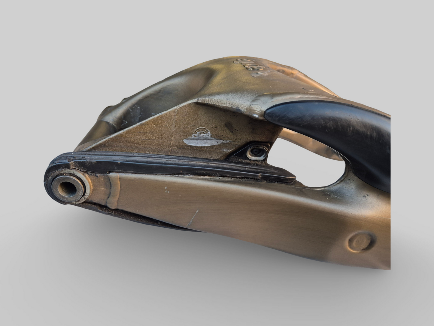 SWINGARM BRONZE AP8146295 Aprilia RSV Mille 1998-2003 / Tuono 2002-2005