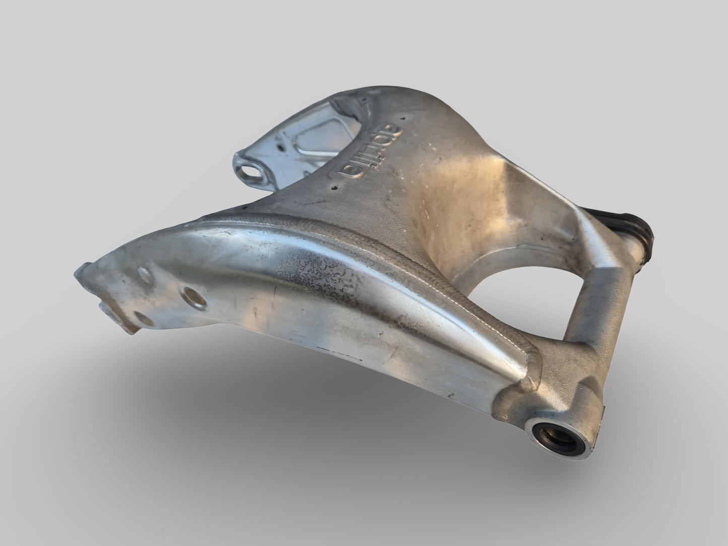 SWINGARM AP8146295 Aprilia RSV Mille 1998-2003 / Tuono 2002-2005