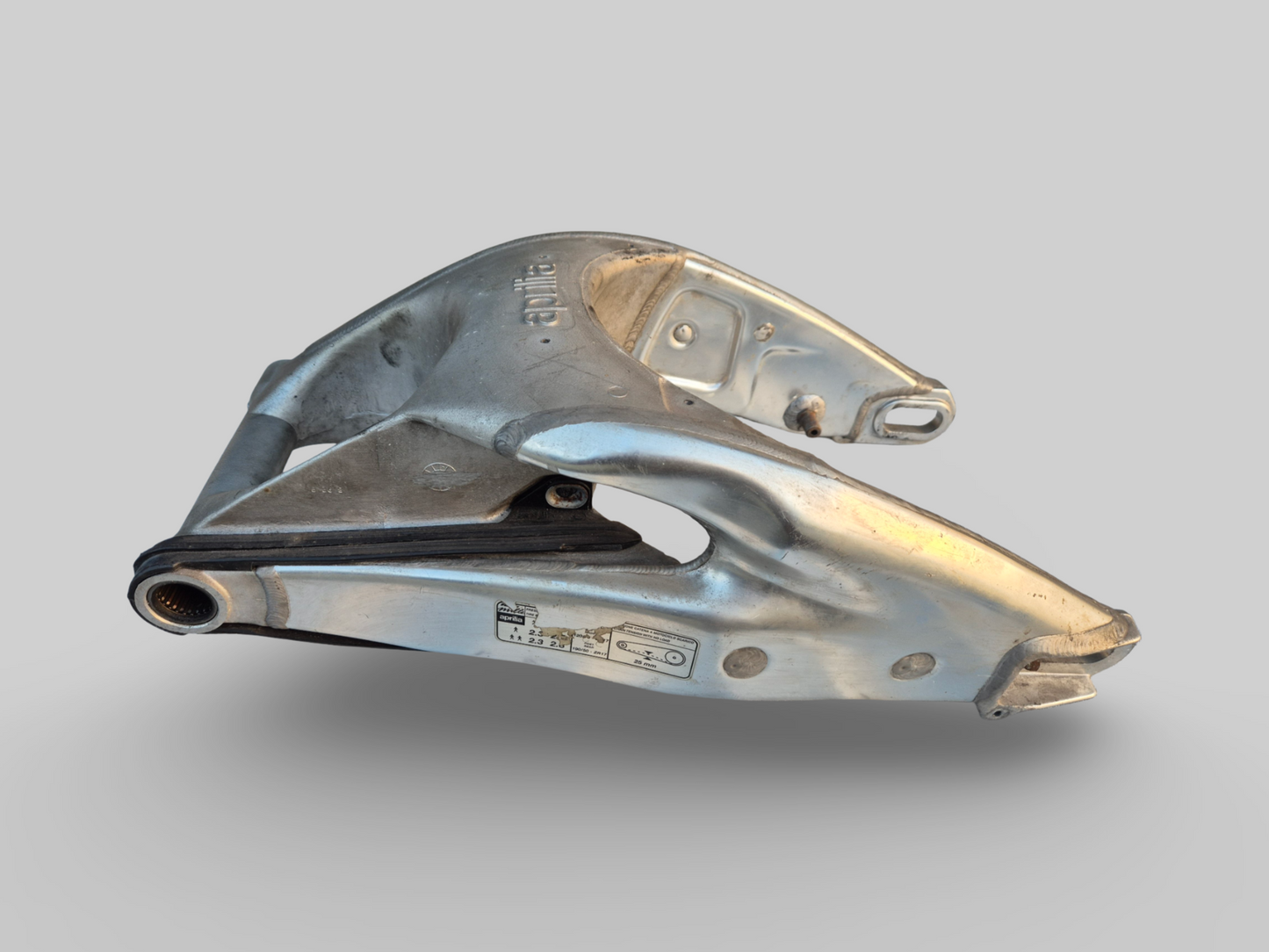 SWINGARM AP8146295 Aprilia RSV Mille 1998-2003 / Tuono 2002-2005