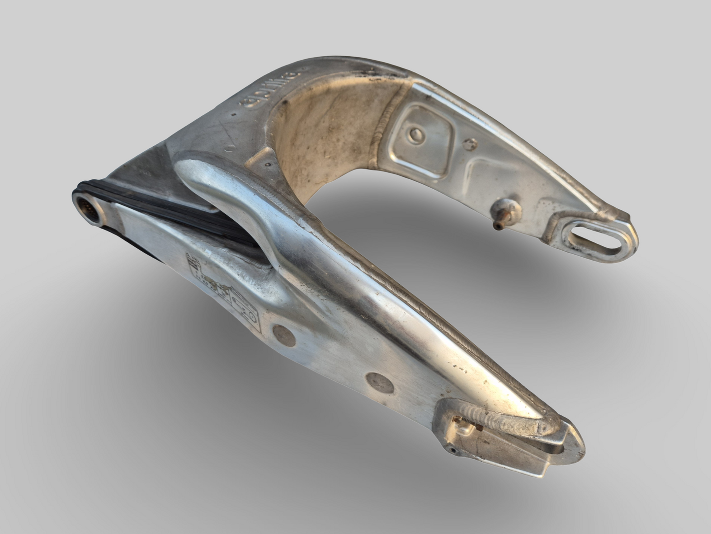 SWINGARM AP8146295 Aprilia RSV Mille 1998-2003 / Tuono 2002-2005