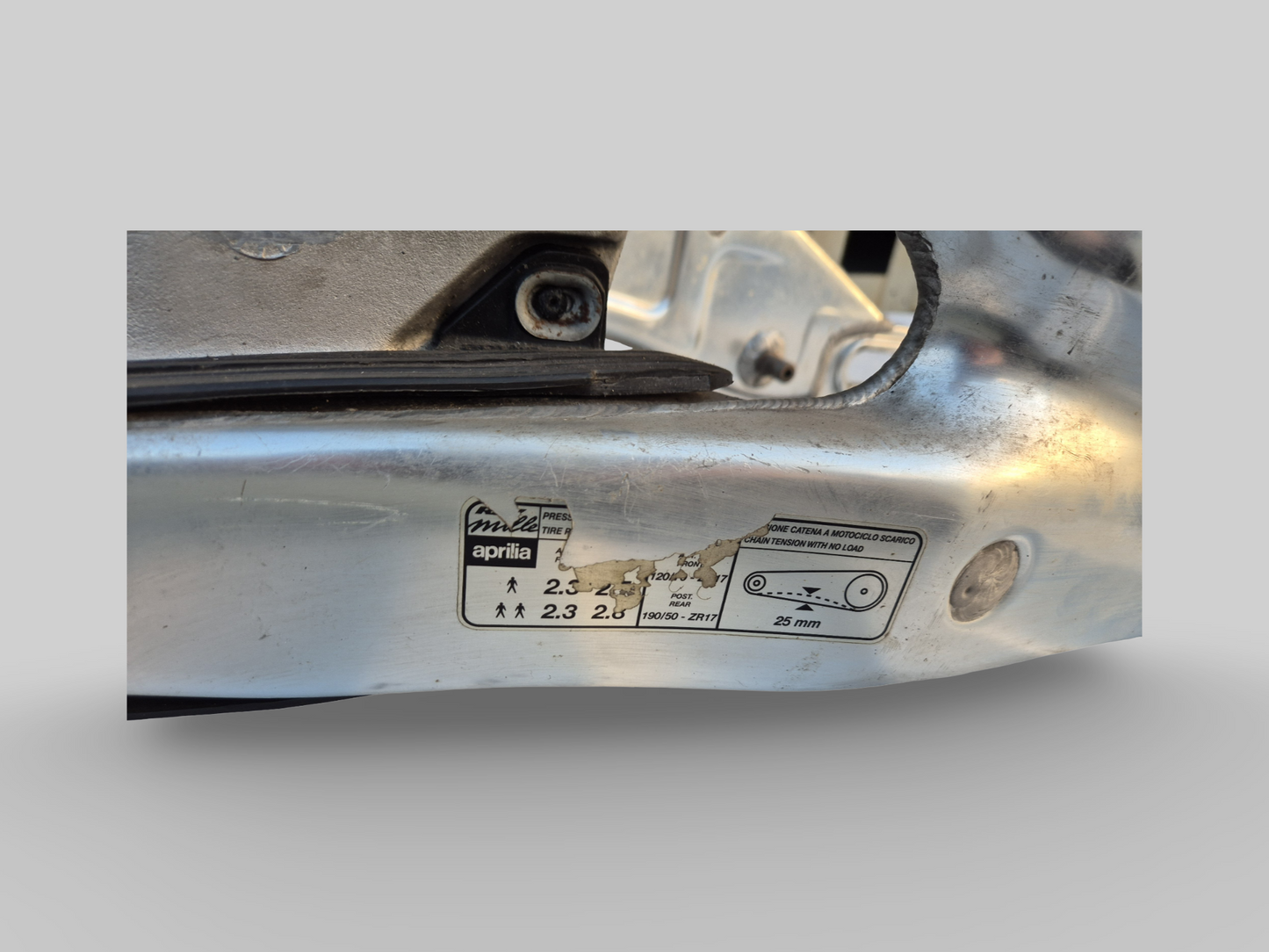 SWINGARM AP8146295 Aprilia RSV Mille 1998-2003 / Tuono 2002-2005