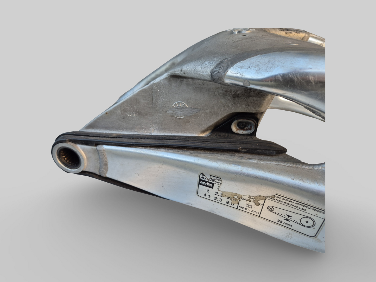 SWINGARM AP8146295 Aprilia RSV Mille 1998-2003 / Tuono 2002-2005