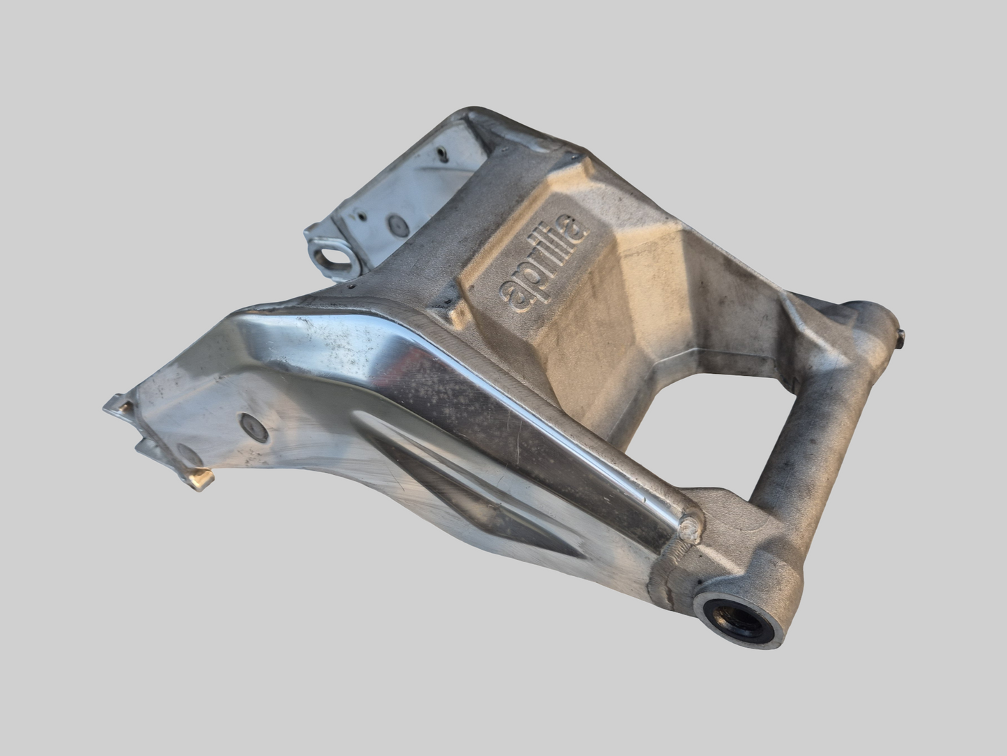 SWINGARM AP8146295 Aprilia RSV Mille 1998-2003 / Tuono 2002-2005 