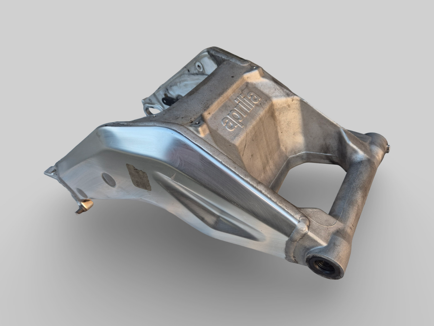 SWINGARM AP8146295 Aprilia RSV Mille 1998-2003 / Tuono 2002-2005 