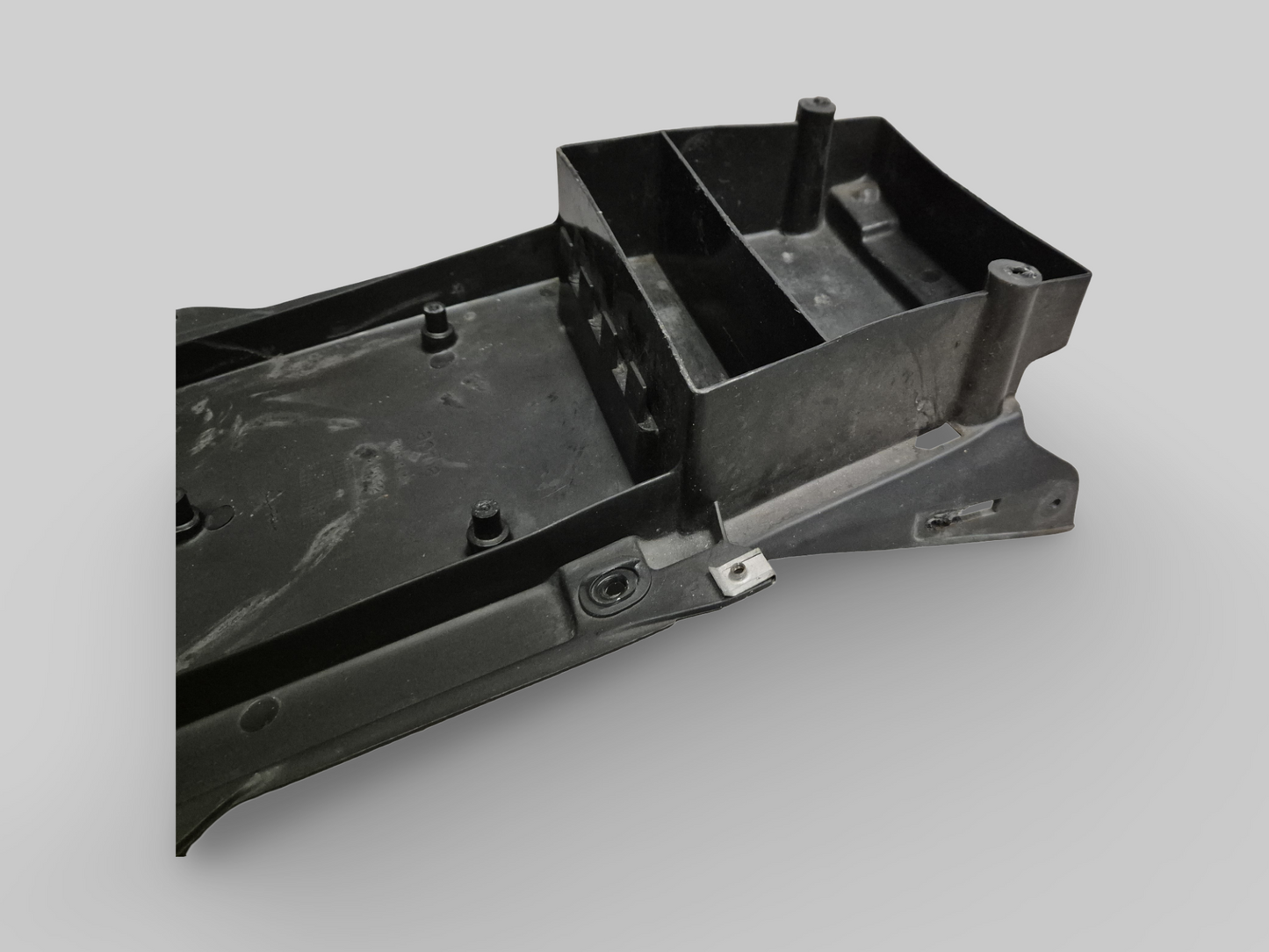 UNDER SADDLE / BATTERY HOLDER AP8138591 Aprilia RSV Mille 98-03 / Tuono 02-05