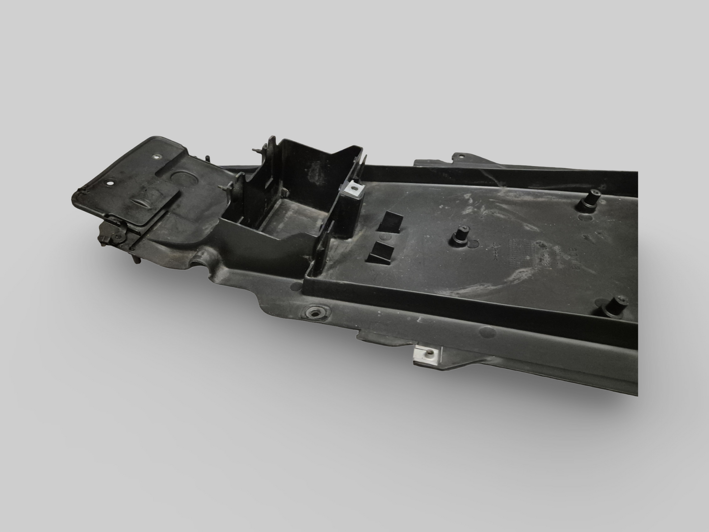 UNDER SADDLE / BATTERY HOLDER AP8138591 Aprilia RSV Mille 98-03 / Tuono 02-05