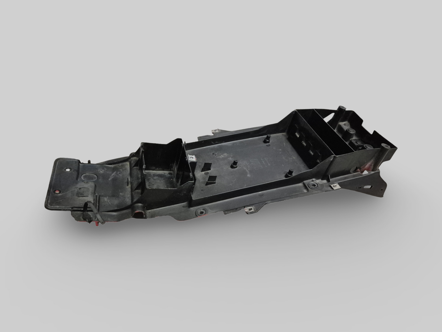 ONDER ZADEL / ACCUHOUDER AP8138591 Aprilia RSV Mille 98-03