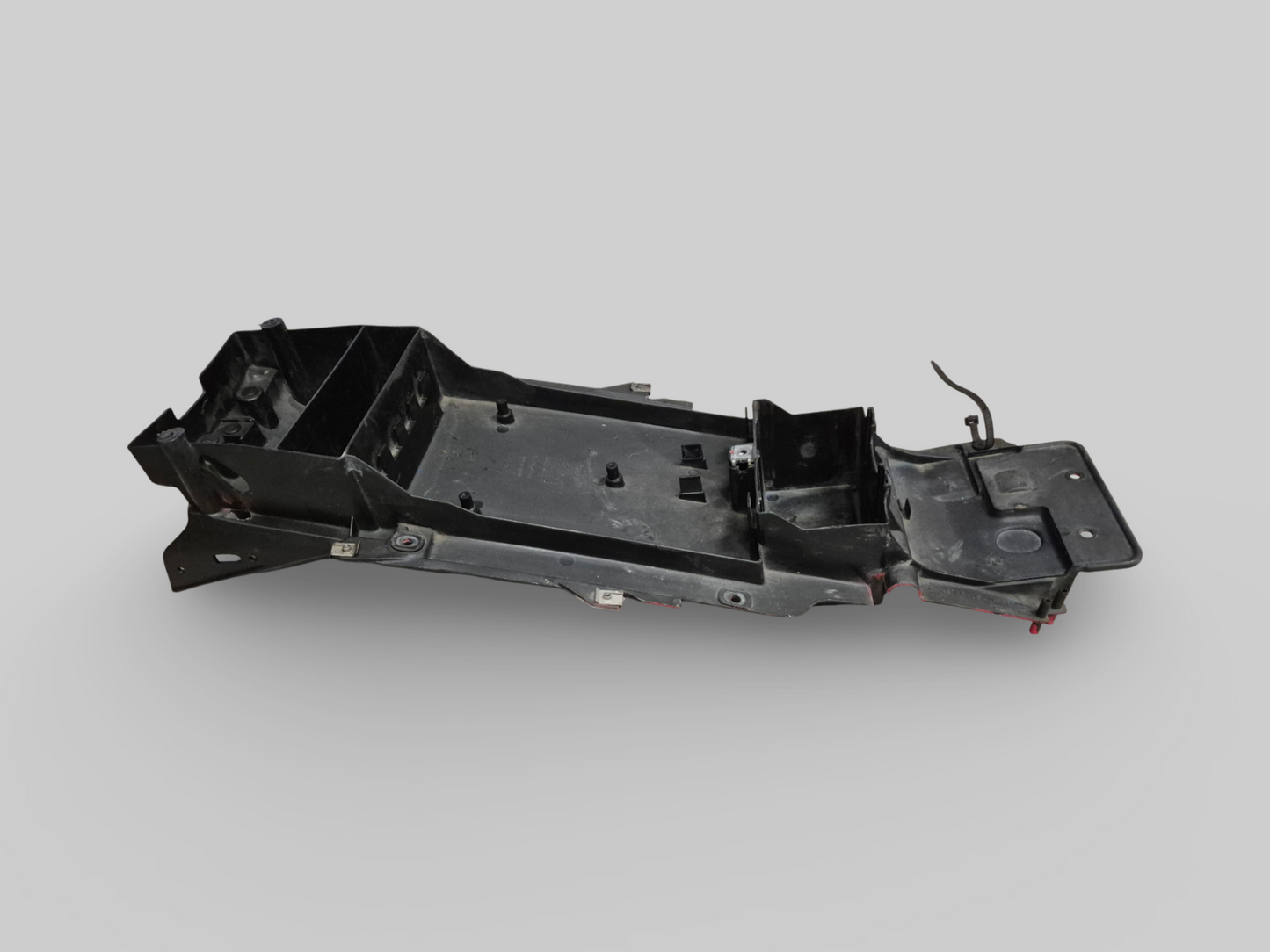 ONDER ZADEL / ACCUHOUDER AP8138591 Aprilia RSV Mille 98-03