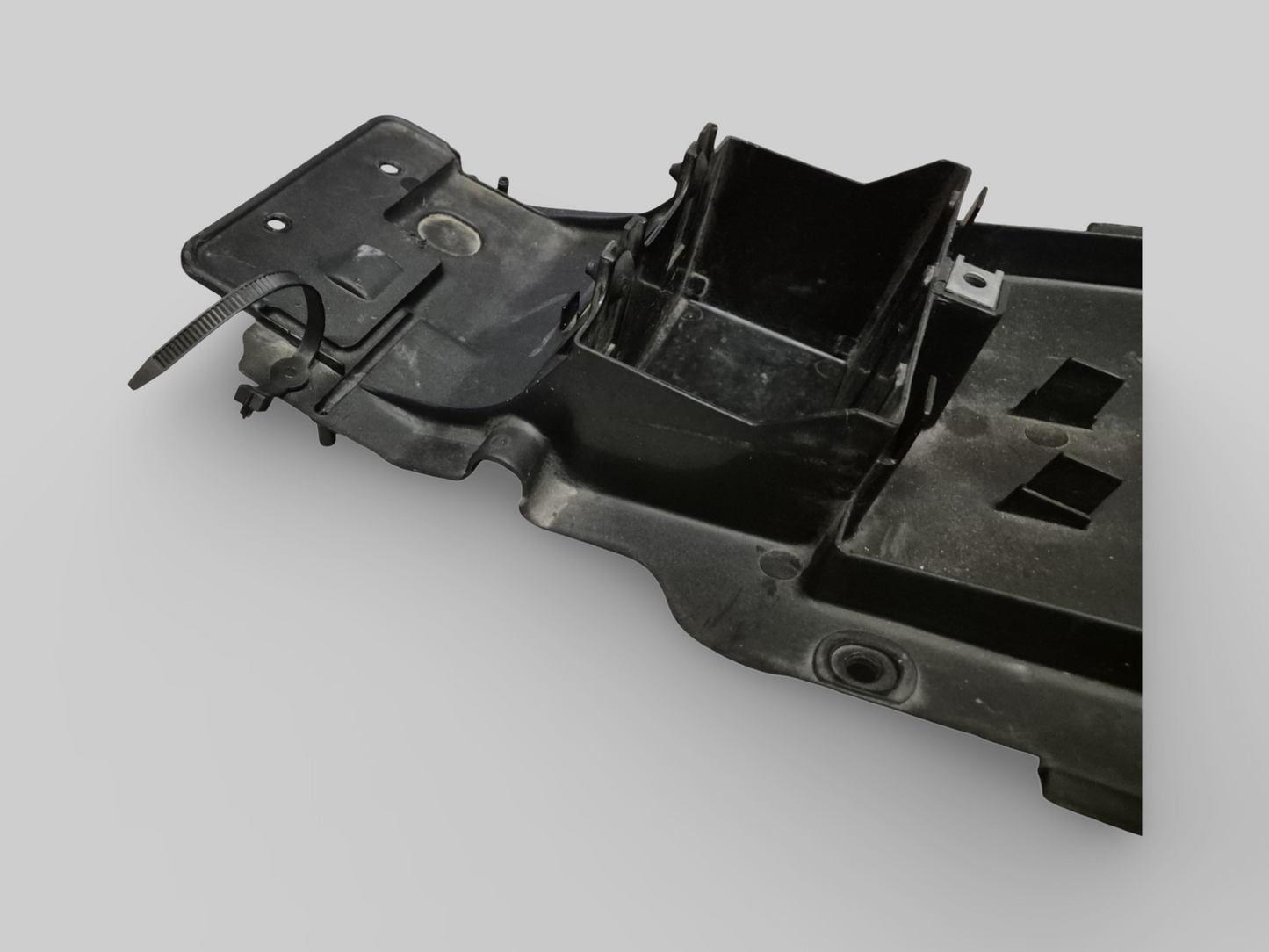 UNDER SADDLE / BATTERY HOLDER AP8138591 Aprilia RSV Mille 98-03 / Tuono 02-05