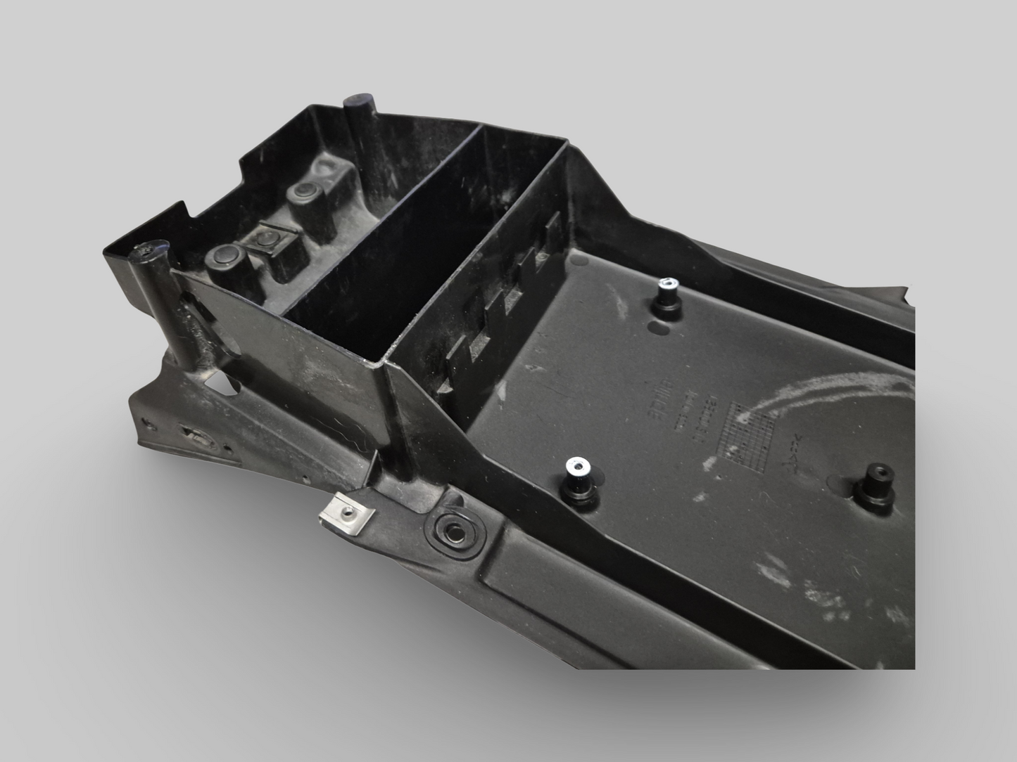 UNDER SADDLE / BATTERY HOLDER AP8138591 Aprilia RSV Mille 98-03 / Tuono 02-05