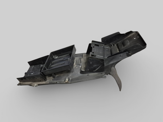 ONDER ZADEL / ACCUHOUDER AP8138591 Aprilia RSV Mille 98-03