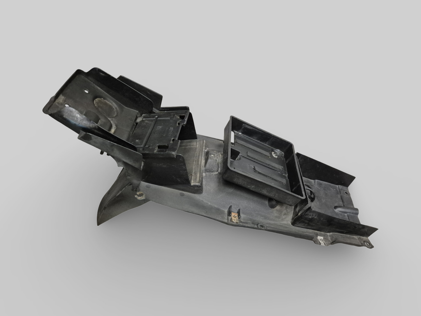 ONDER ZADEL / ACCUHOUDER AP8138591 Aprilia RSV Mille 98-03