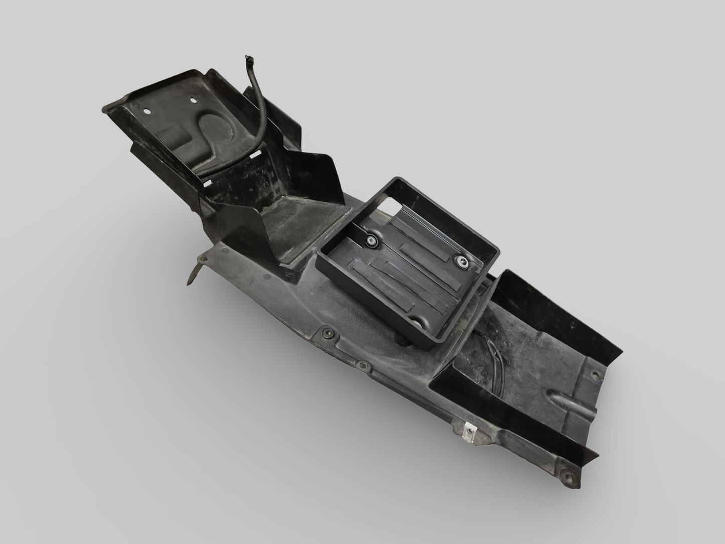 ONDER ZADEL / ACCUHOUDER AP8138591 Aprilia RSV Mille 98-03