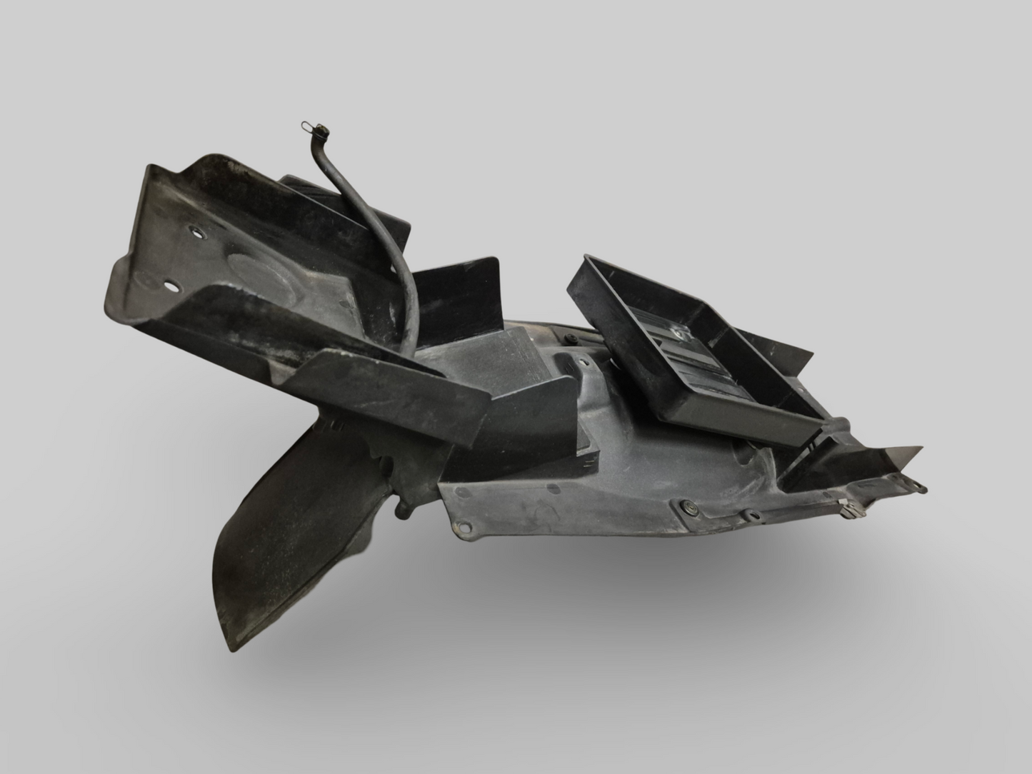 ONDER ZADEL / ACCUHOUDER AP8138591 Aprilia RSV Mille 98-03