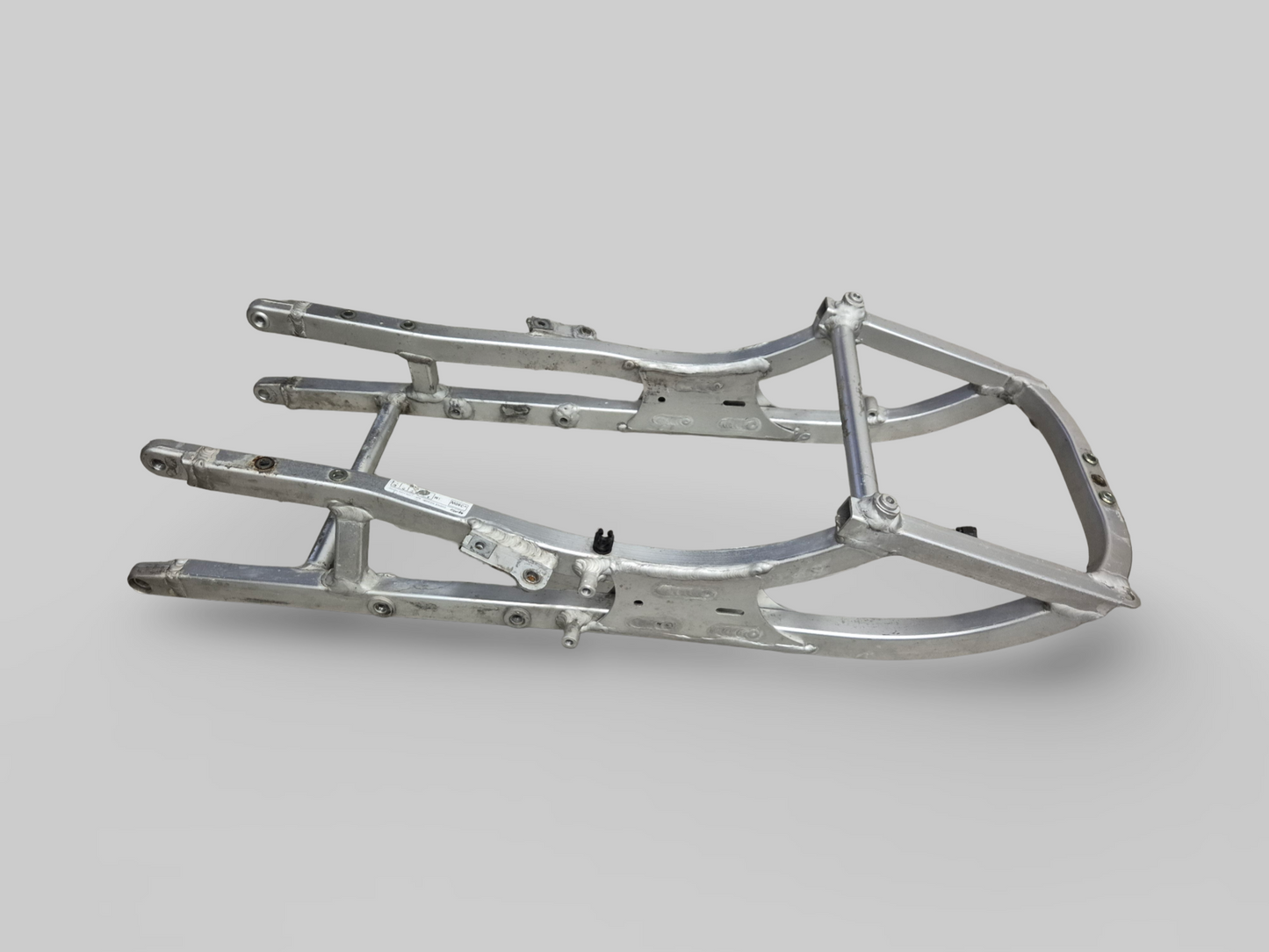 SADDLE SUPPORT REAR SUBFRAME AP8146457 Aprilia RSV Mille 98-03 / Tuono 02-05