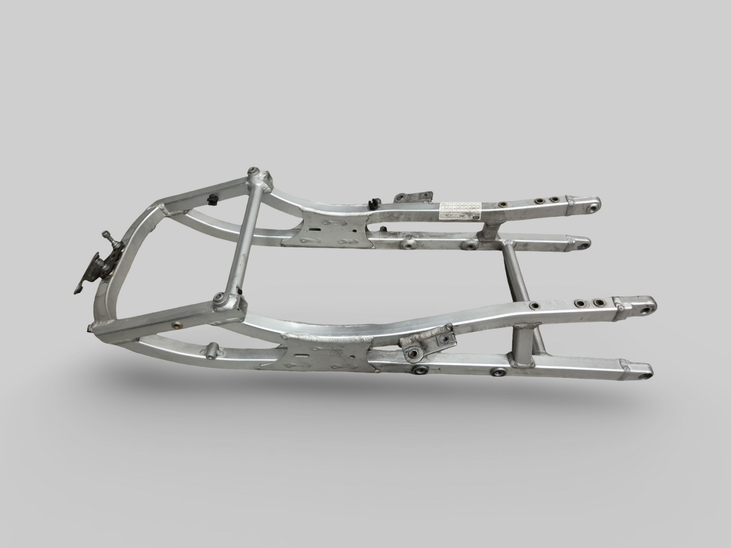 SUPPORT DE SELLE SOUS-CHÂSSIS ARRIÈRE AP8146457 Aprilia RSV Mille 98-03 / Tuono 02-05 