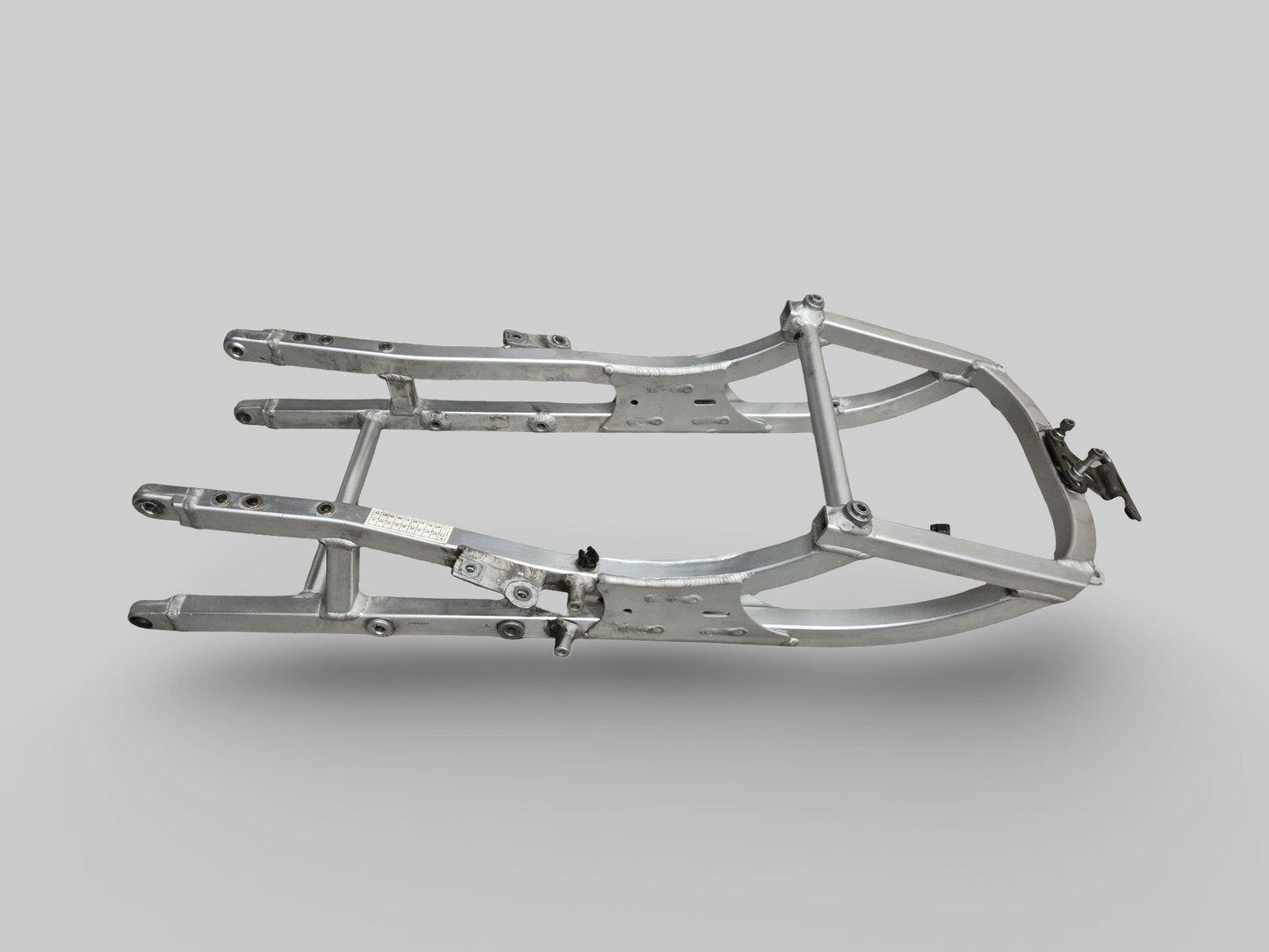 SUPPORT DE SELLE SOUS-CHÂSSIS ARRIÈRE AP8146457 Aprilia RSV Mille 98-03 / Tuono 02-05 