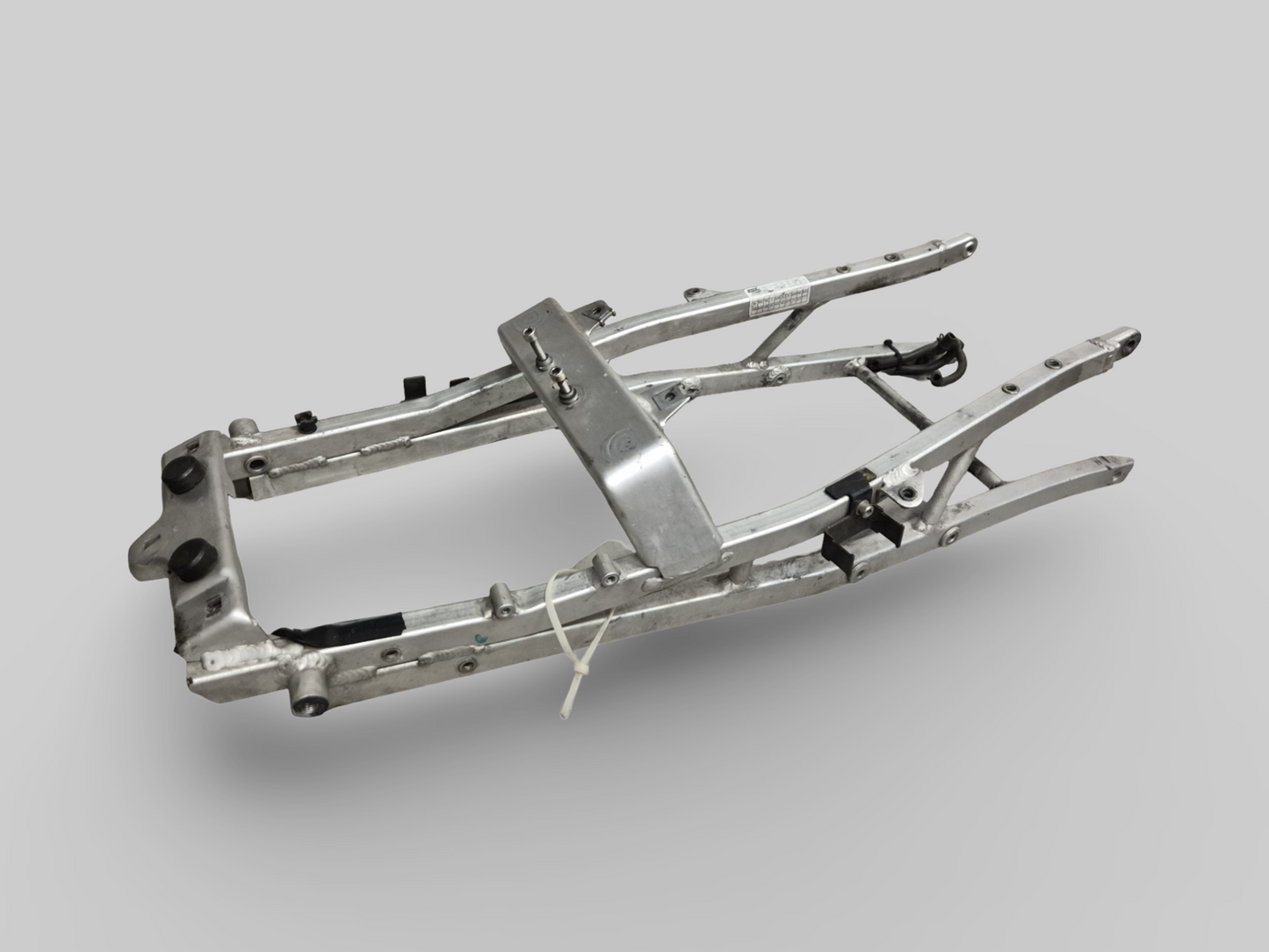 ZADELSTEUN ACHTER SUBFRAME AP8146457 Aprilia RSV Mille 98-03 / Tuono 02-05 