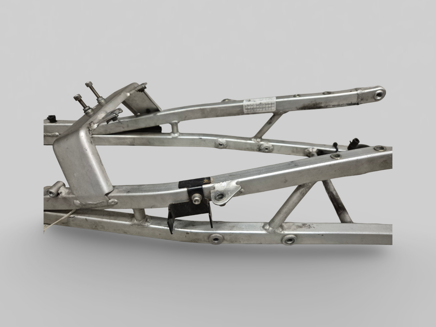 ZADELSTEUN ACHTER SUBFRAME AP8146457 Aprilia RSV Mille 98-03 / Tuono 02-05 