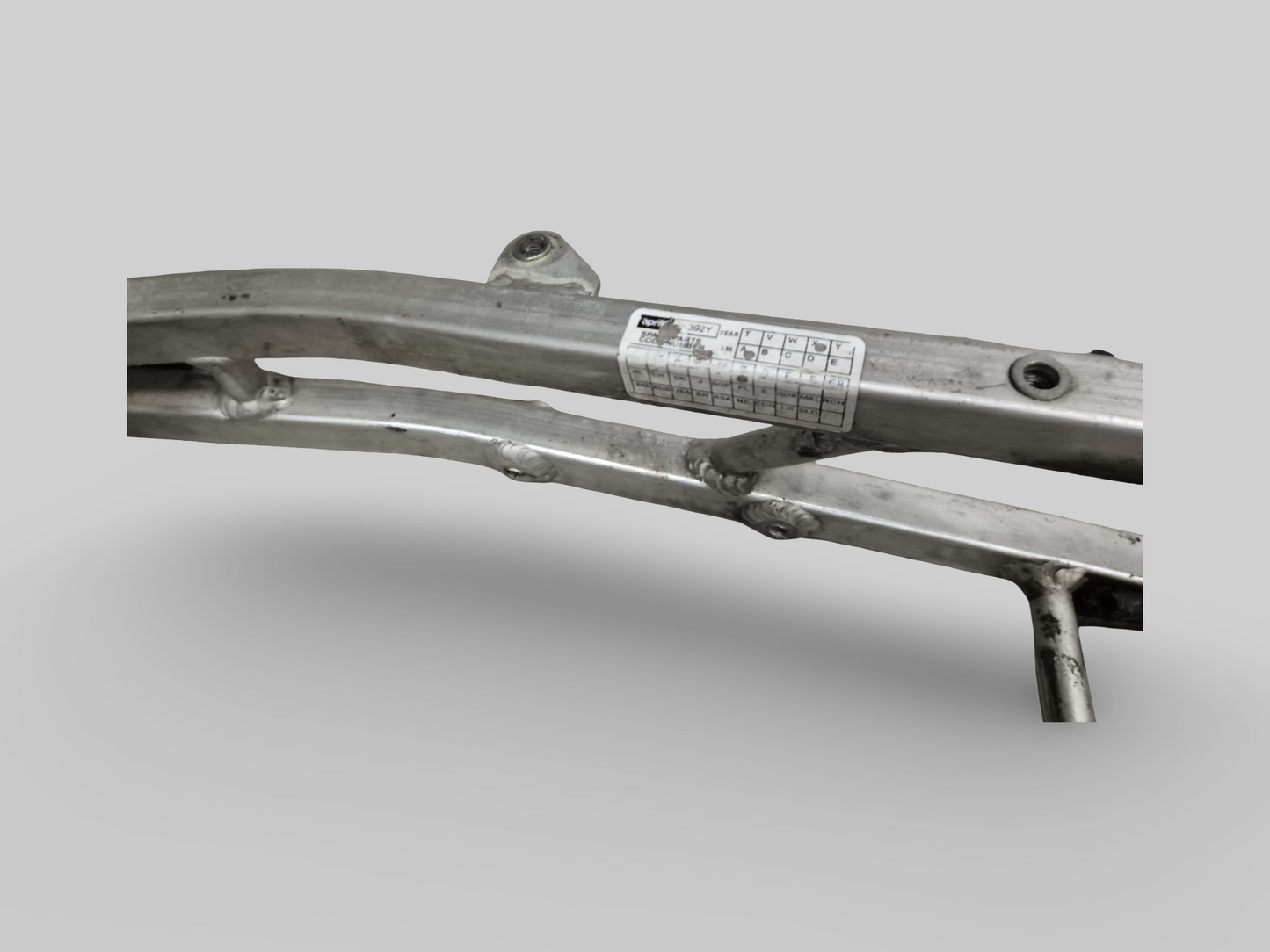 ZADELSTEUN ACHTER SUBFRAME AP8146457 Aprilia RSV Mille 98-03 / Tuono 02-05 